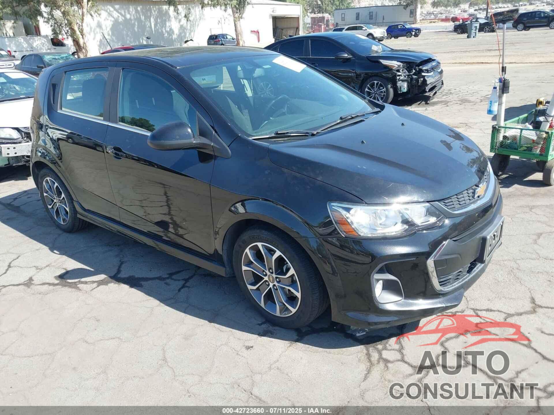 CHEVROLET SONIC 2017 - 1G1JD6SBXH4164363