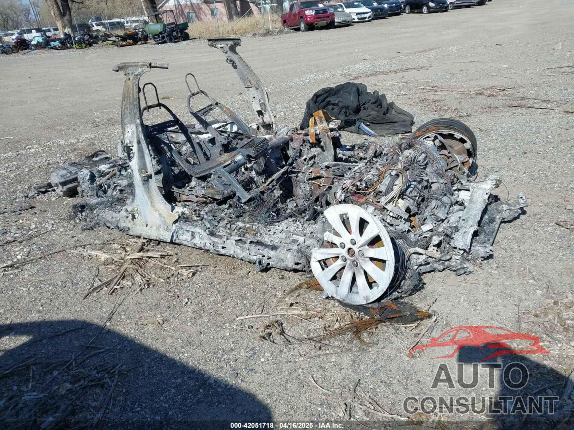 TESLA MODEL S 2015 - 5YJSA1H21FFP76696