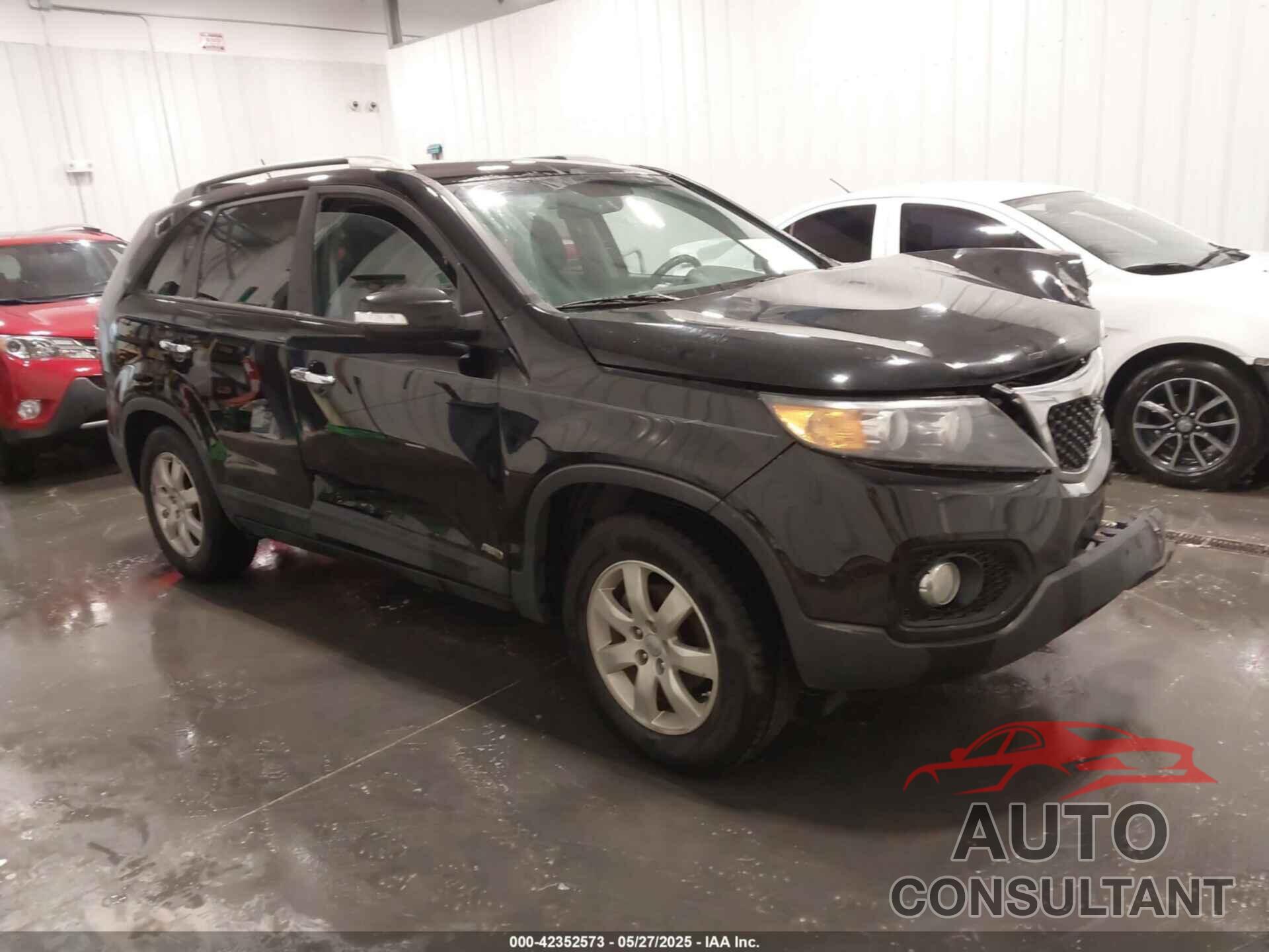 KIA SORENTO 2013 - 5XYKTCA62DG338648