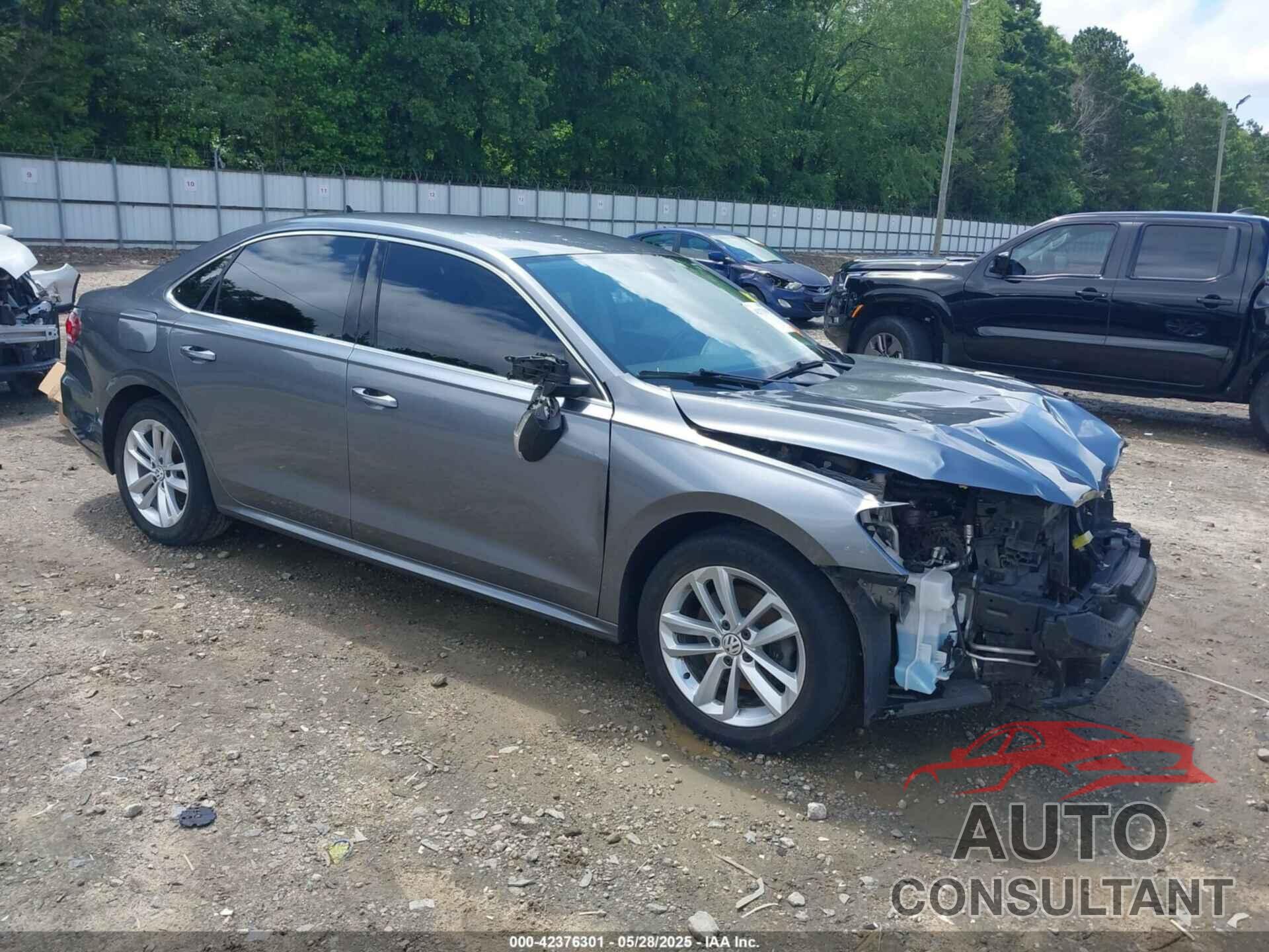 VOLKSWAGEN PASSAT 2020 - 1VWSA7A31LC015873