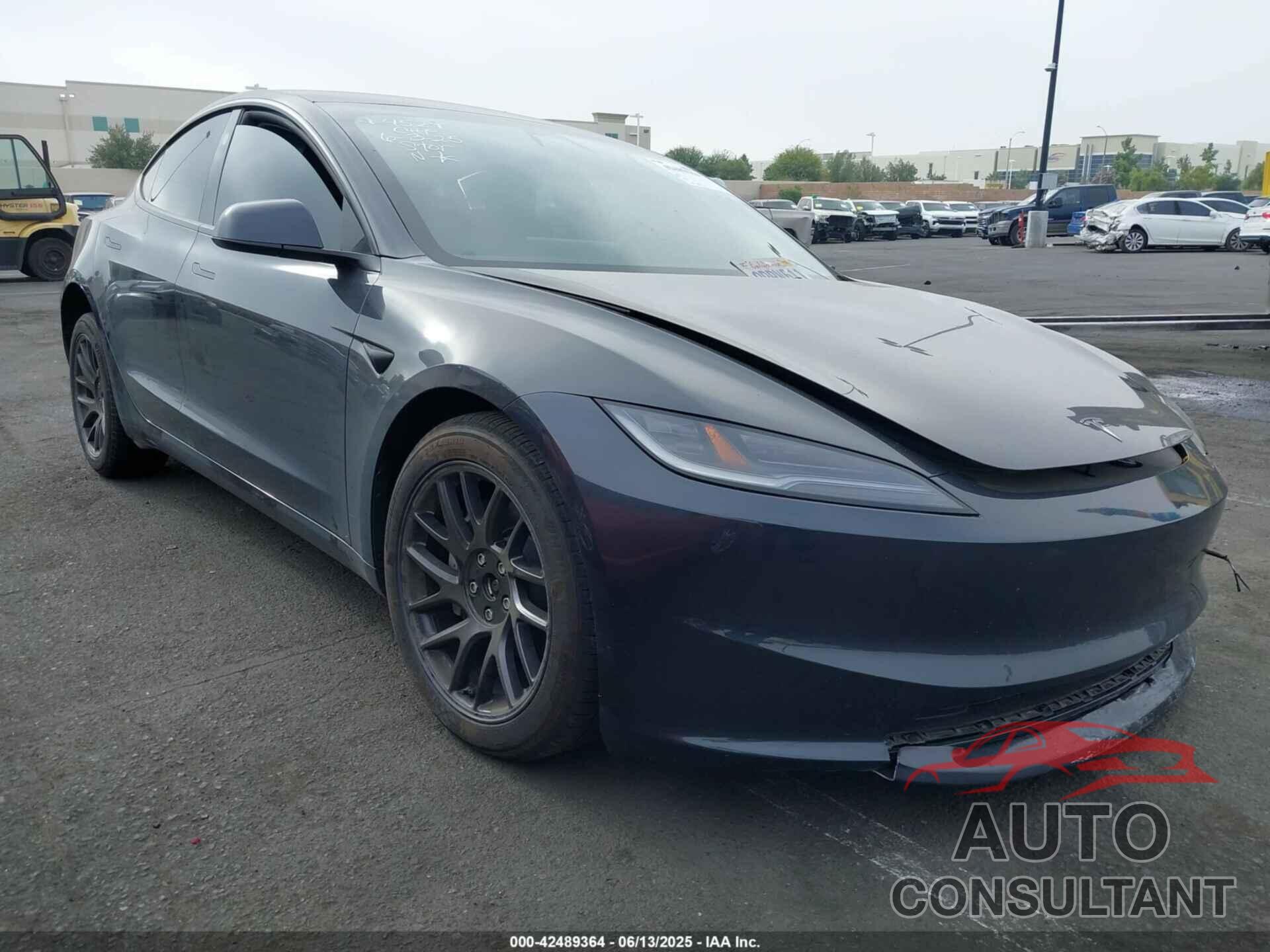 TESLA MODEL 3 2025 - 5YJ3E1EB5SF881992