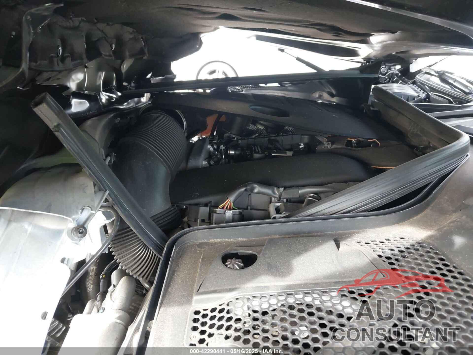 MERCEDES-BENZ C 300 2020 - WDDWF8DB5LR539187
