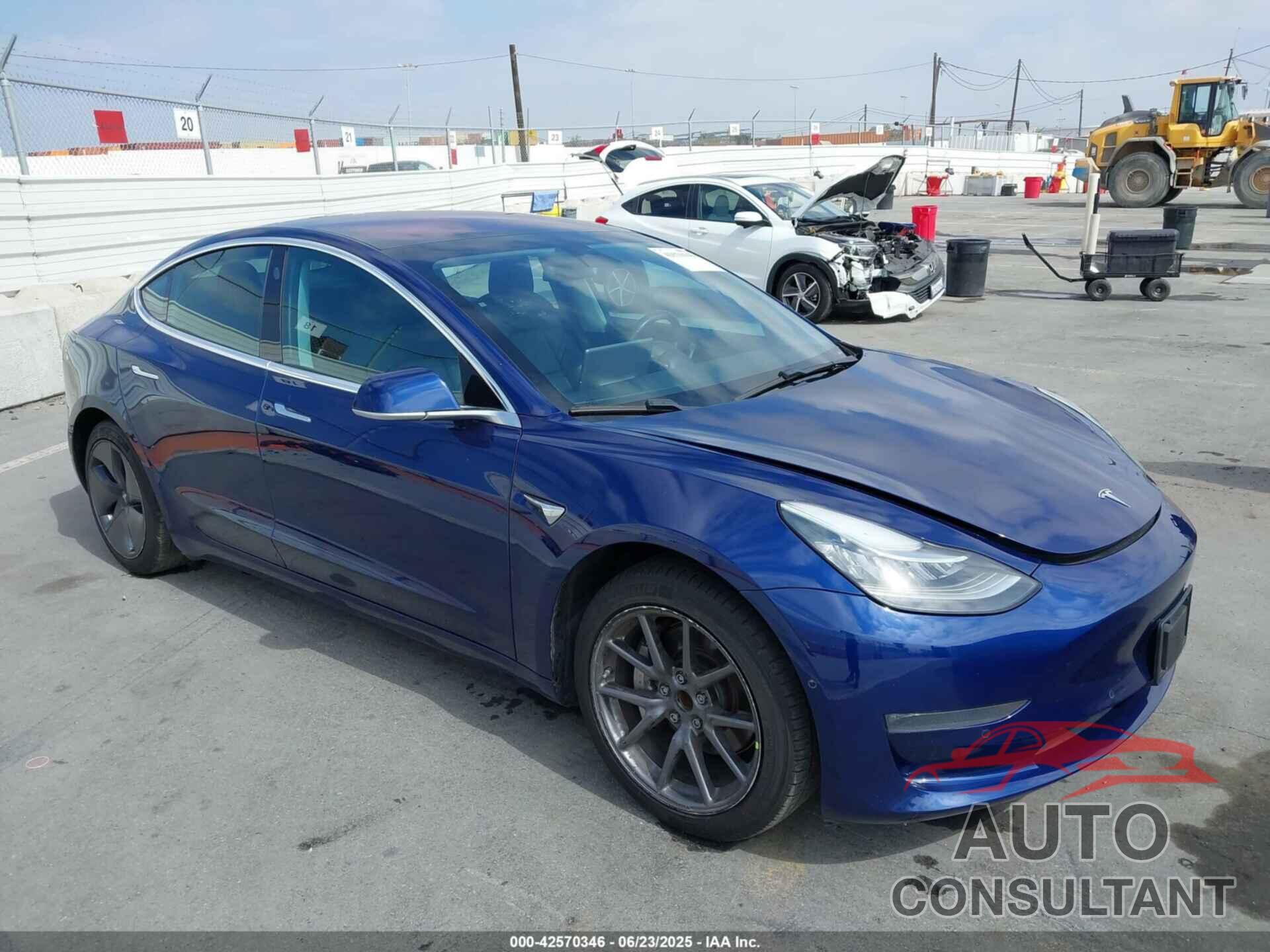 TESLA MODEL 3 2018 - 5YJ3E1EA3JF044857