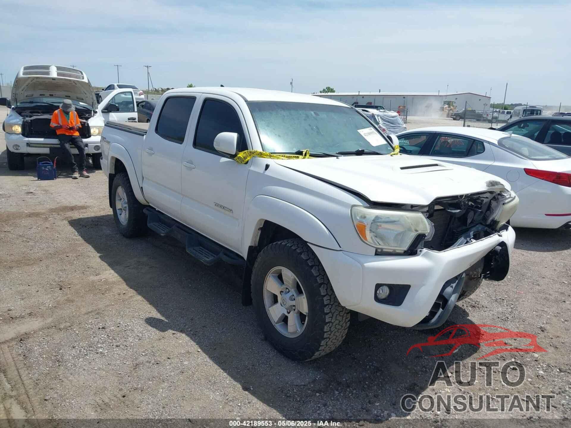 TOYOTA TACOMA 2015 - 3TMLU4EN2FM193142