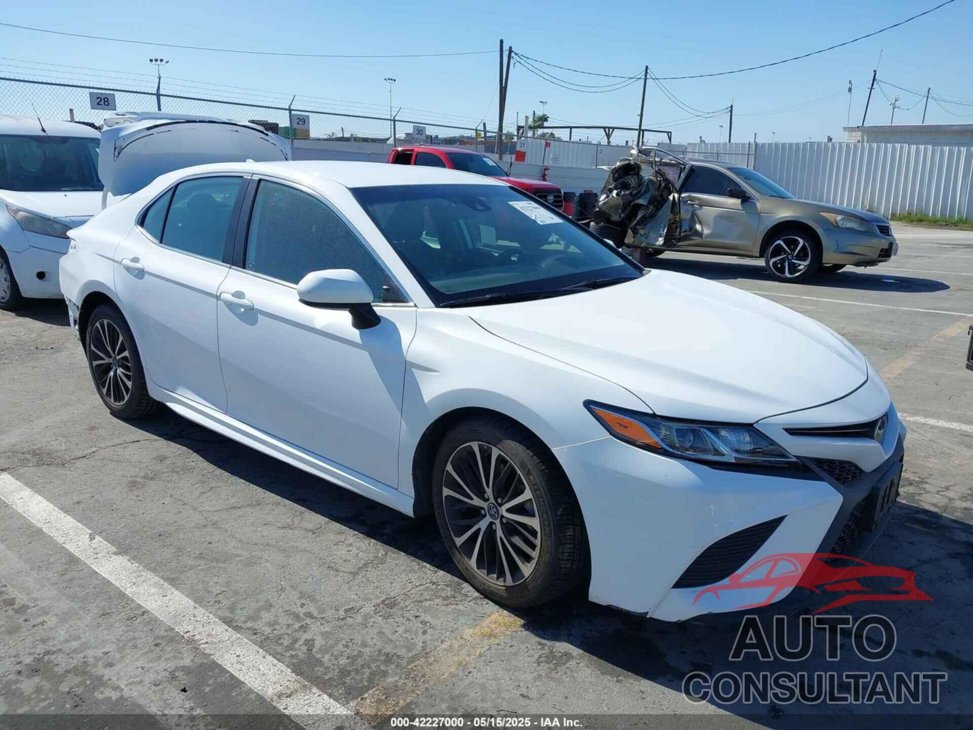 TOYOTA CAMRY 2019 - 4T1B11HK3KU777054