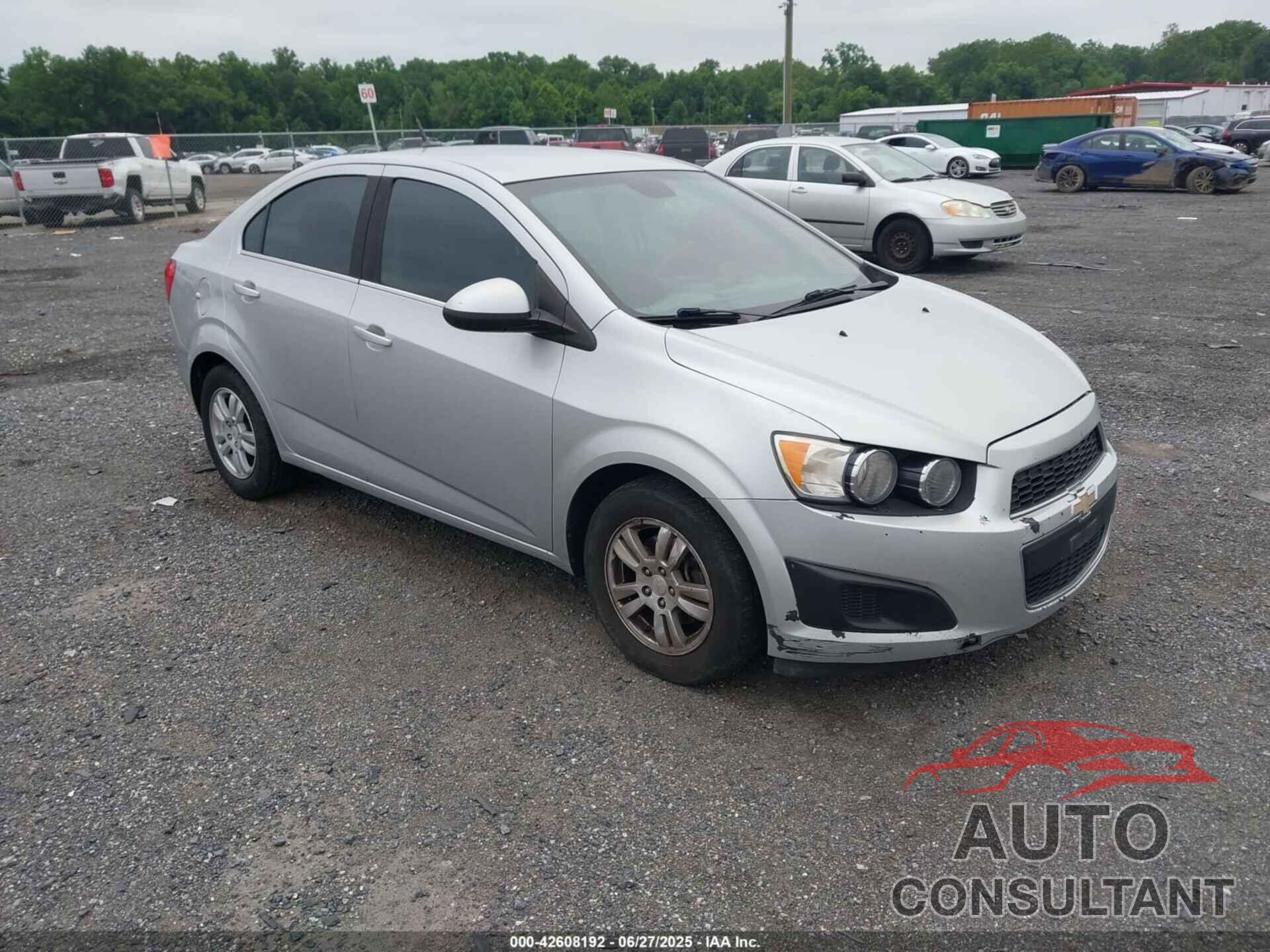 CHEVROLET SONIC 2013 - 1G1JC5SB3D4136864