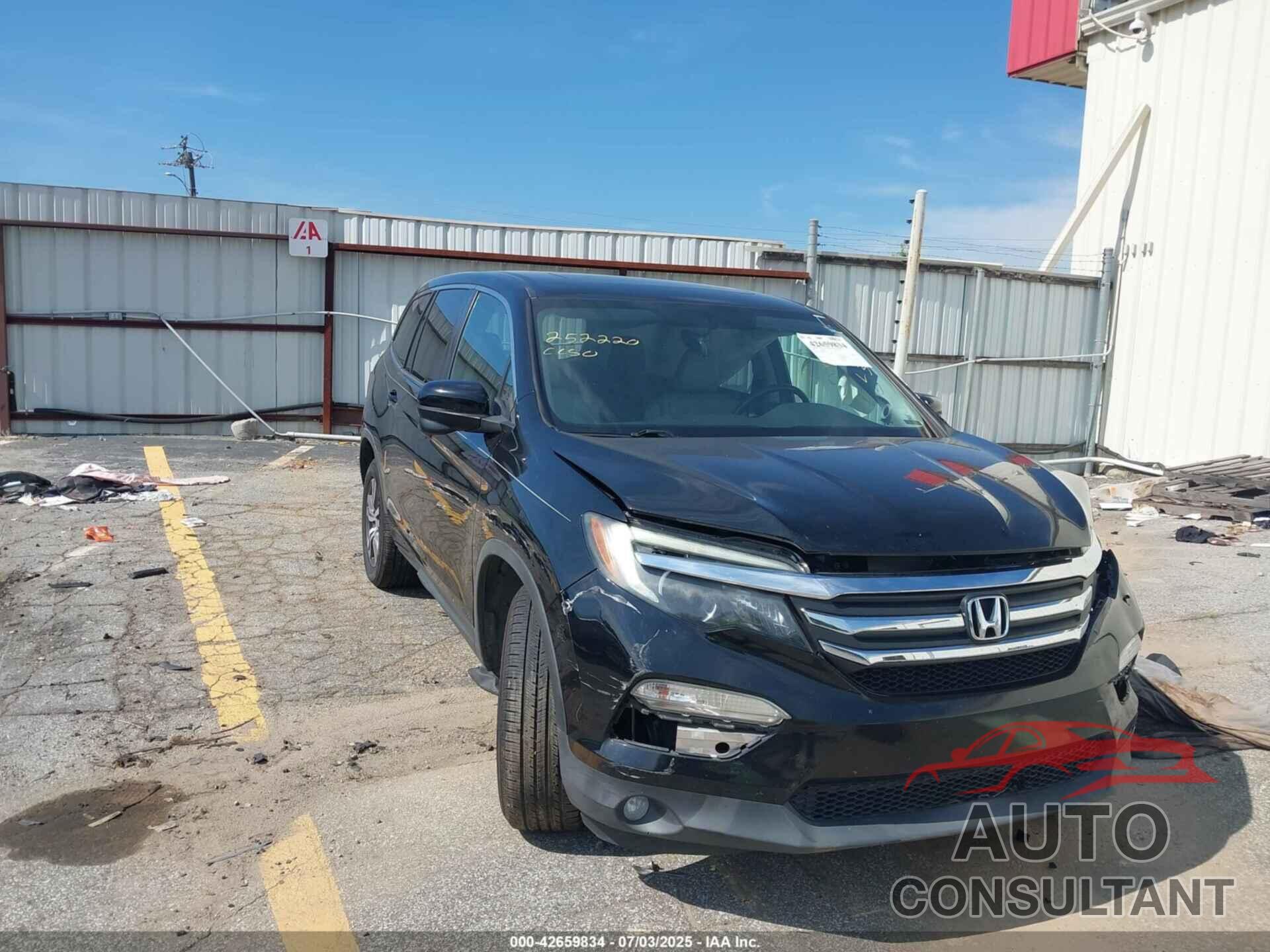 HONDA PILOT 2017 - 5FNYF5H80HB005785