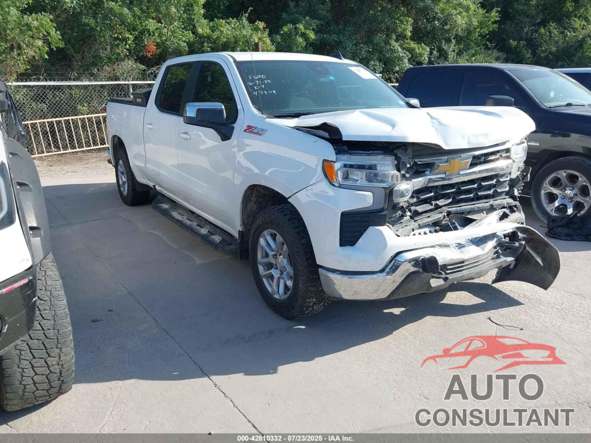 CHEVROLET SILVERADO 1500 2023 - 1GCUDDED2PZ252296