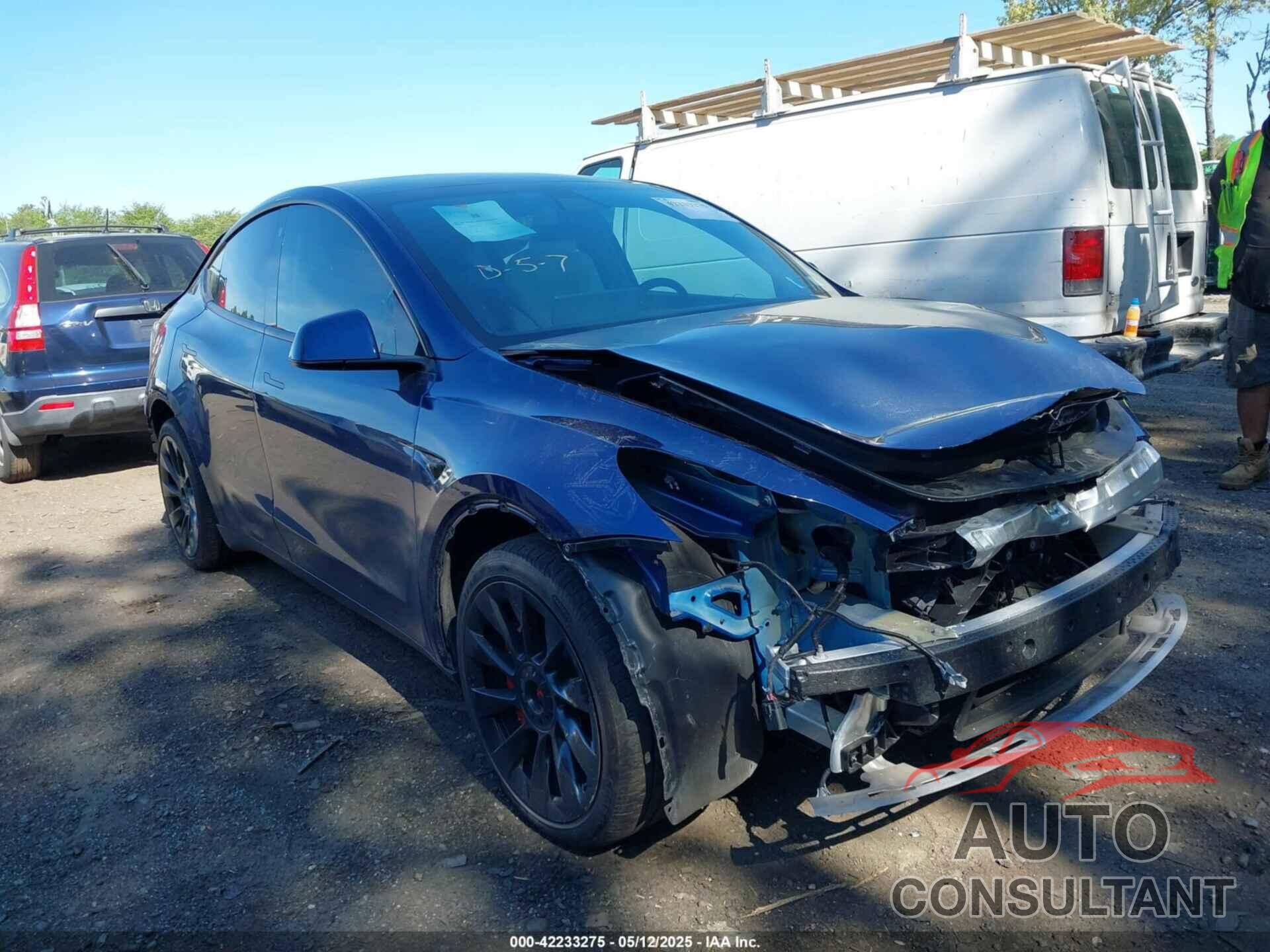 TESLA MODEL Y 2022 - 7SAYGDEE5NF314085