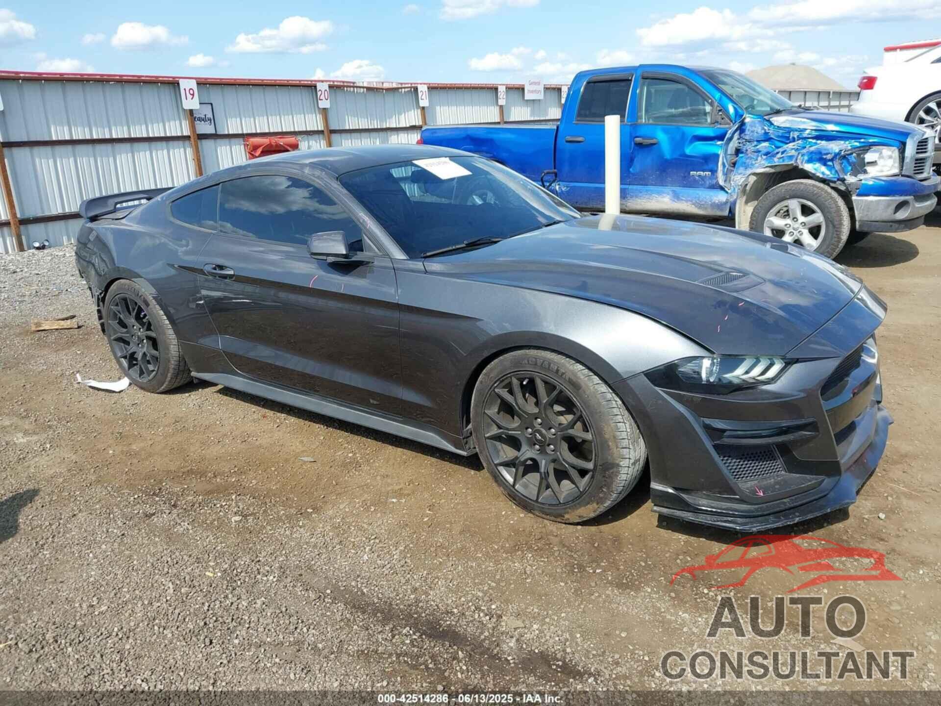 FORD MUSTANG 2018 - 1FA6P8TH7J5160134