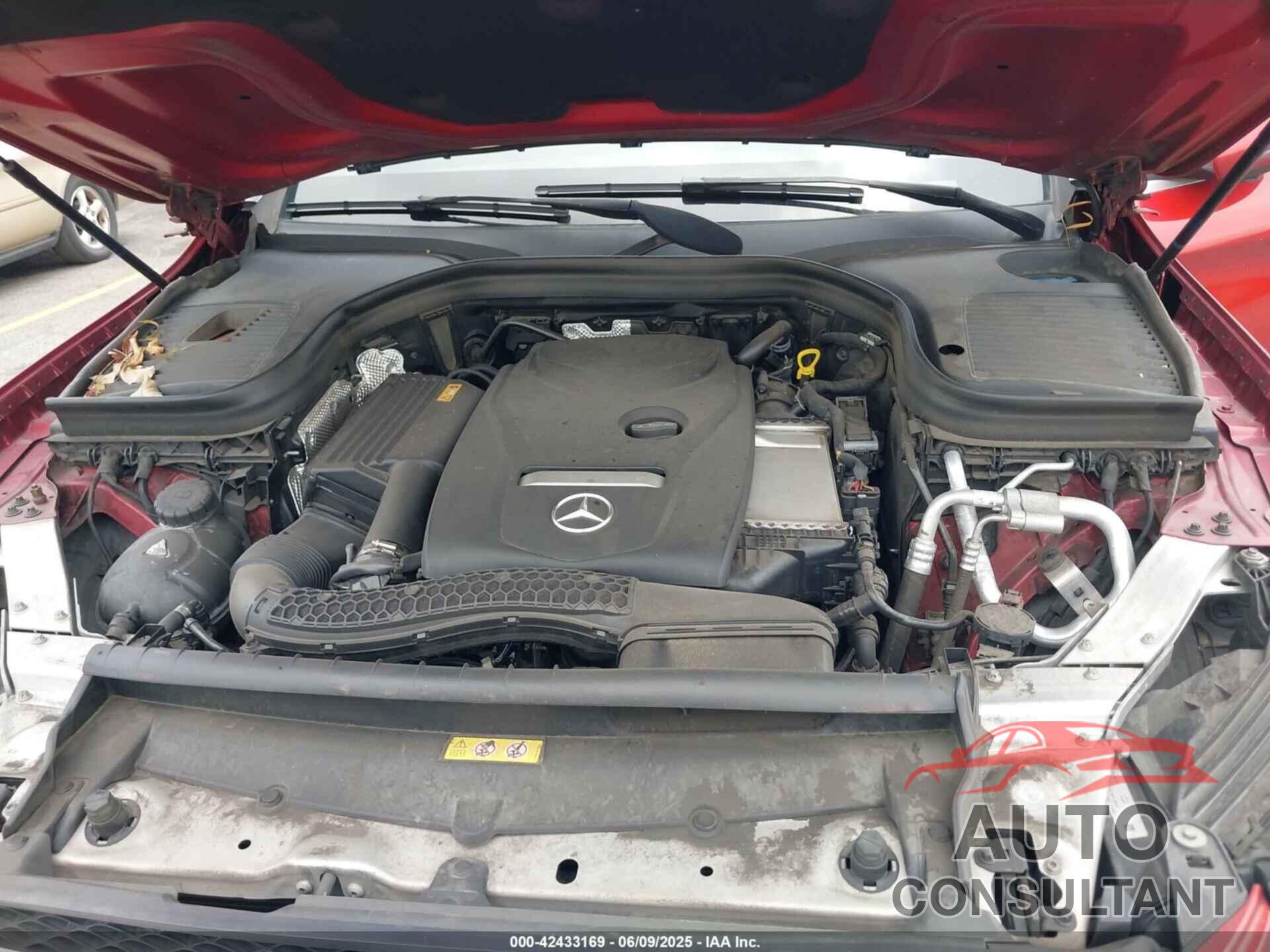 MERCEDES-BENZ GLC 300 2018 - WDC0G4JB6JV081815