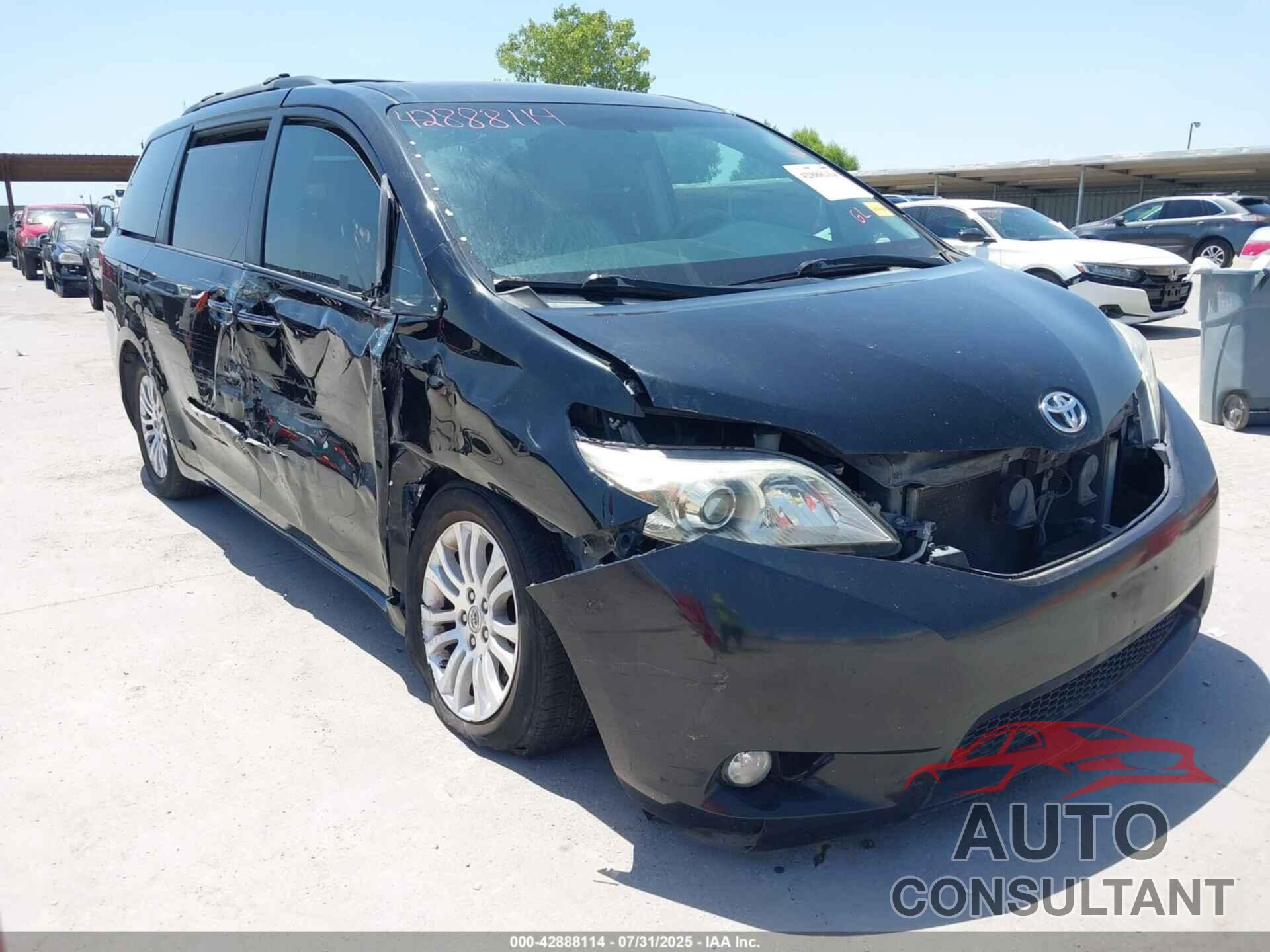 TOYOTA SIENNA 2011 - 5TDYK3DC1BS124183