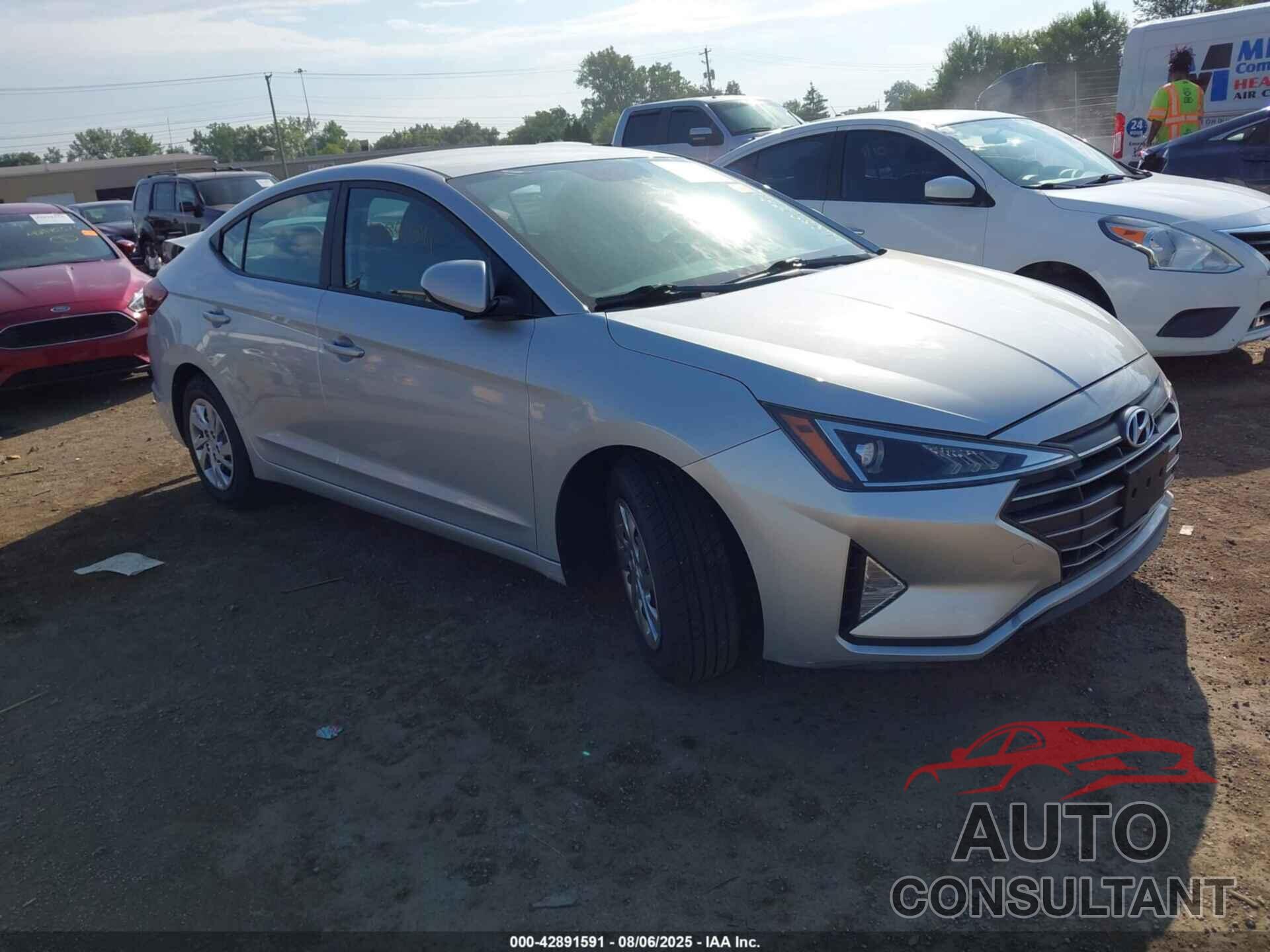 HYUNDAI ELANTRA 2019 - KMHD74LF6KU791257