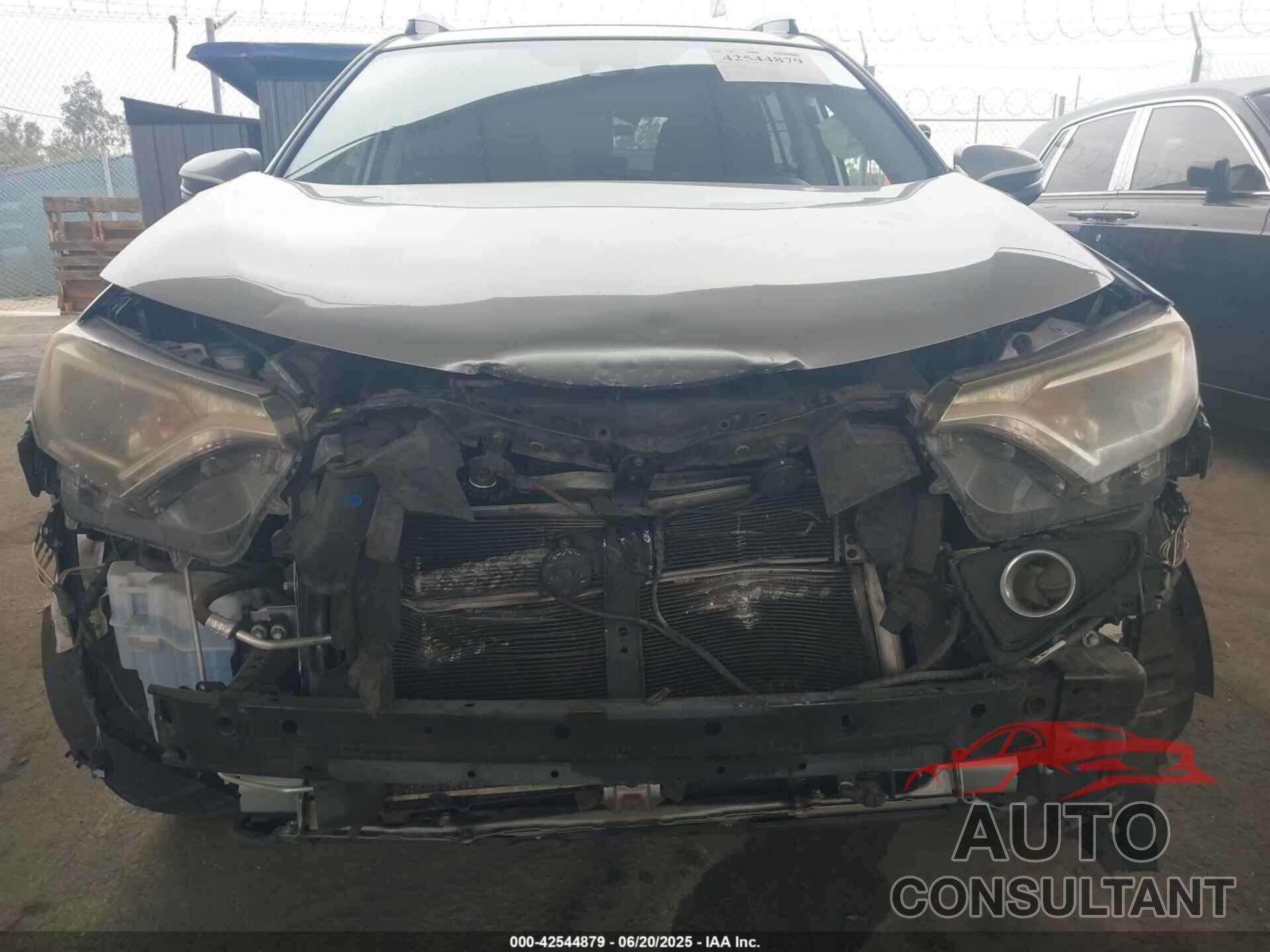 TOYOTA RAV4 HYBRID 2017 - JTMRJREV4HD147293