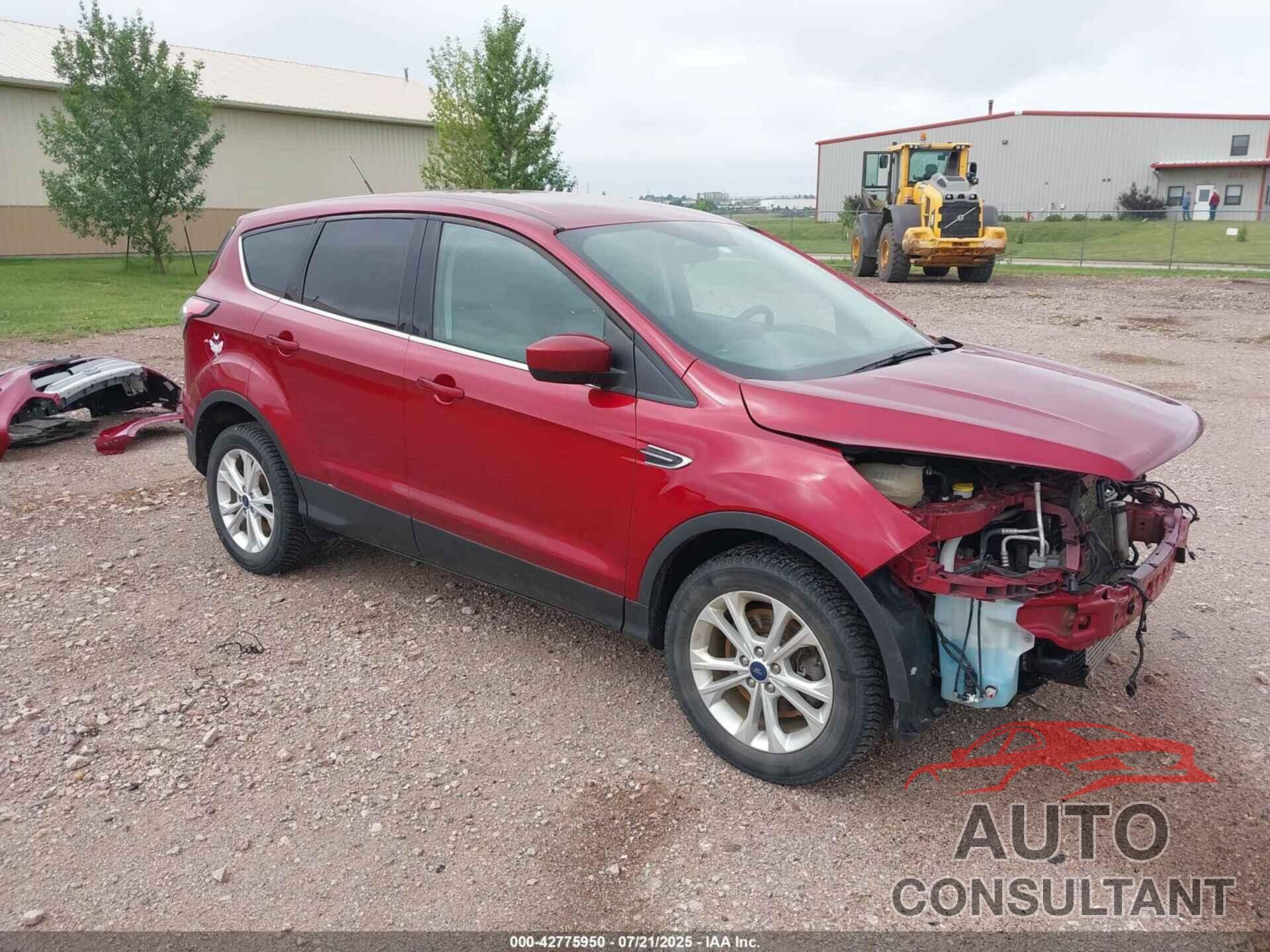 FORD ESCAPE 2017 - 1FMCU9G99HUE16140