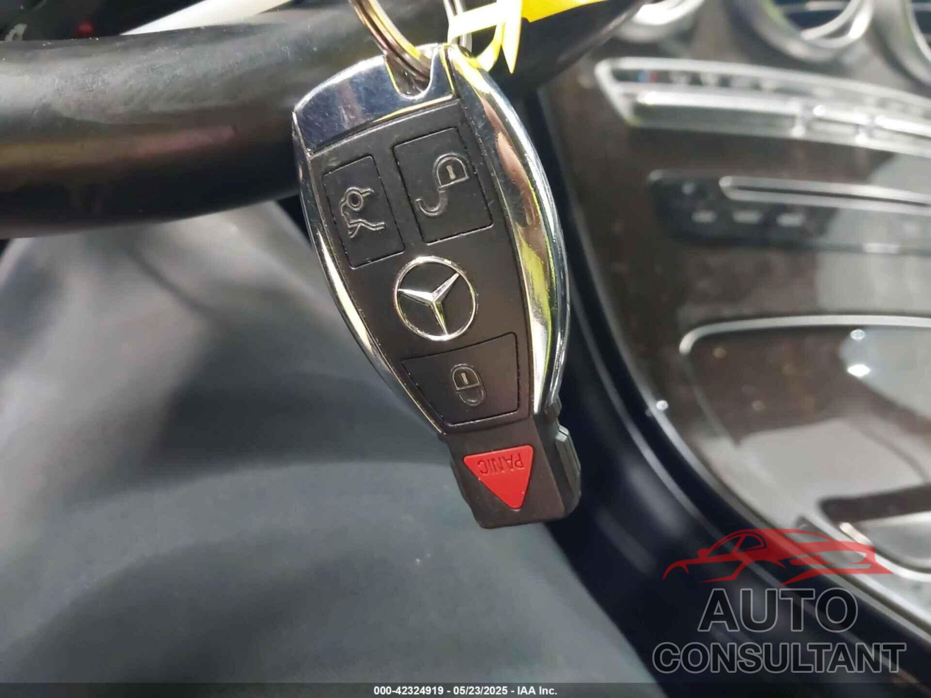 MERCEDES-BENZ GLC 300 2016 - WDC0G4KB6GF098521
