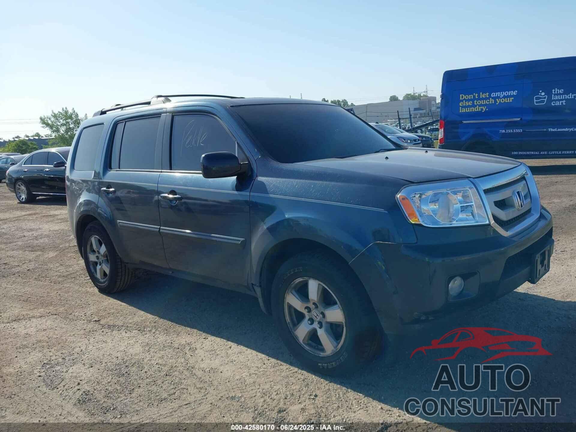 HONDA PILOT 2010 - 5FNYF4H60AB023394
