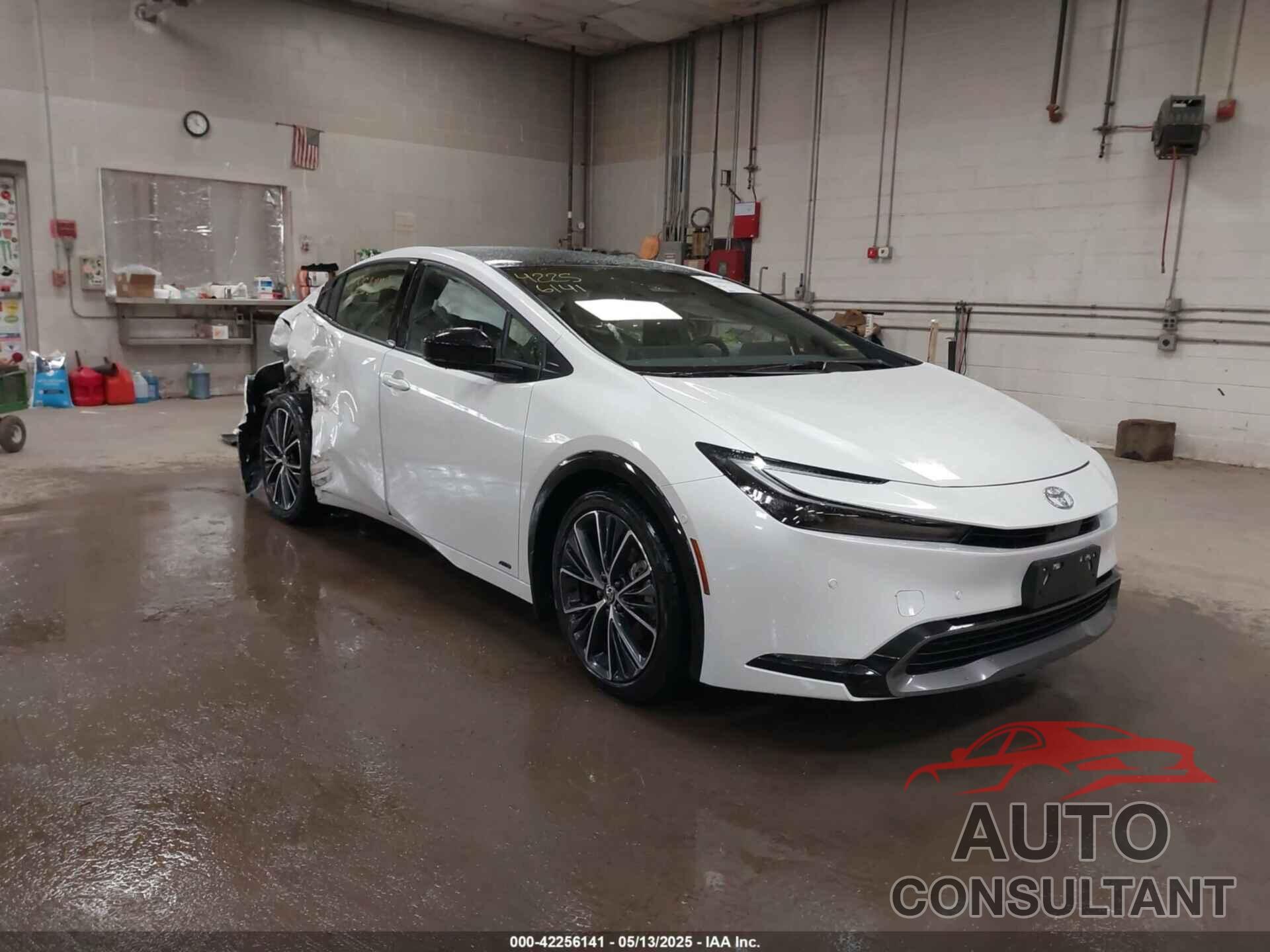TOYOTA PRIUS 2024 - JTDADABU6R3024846