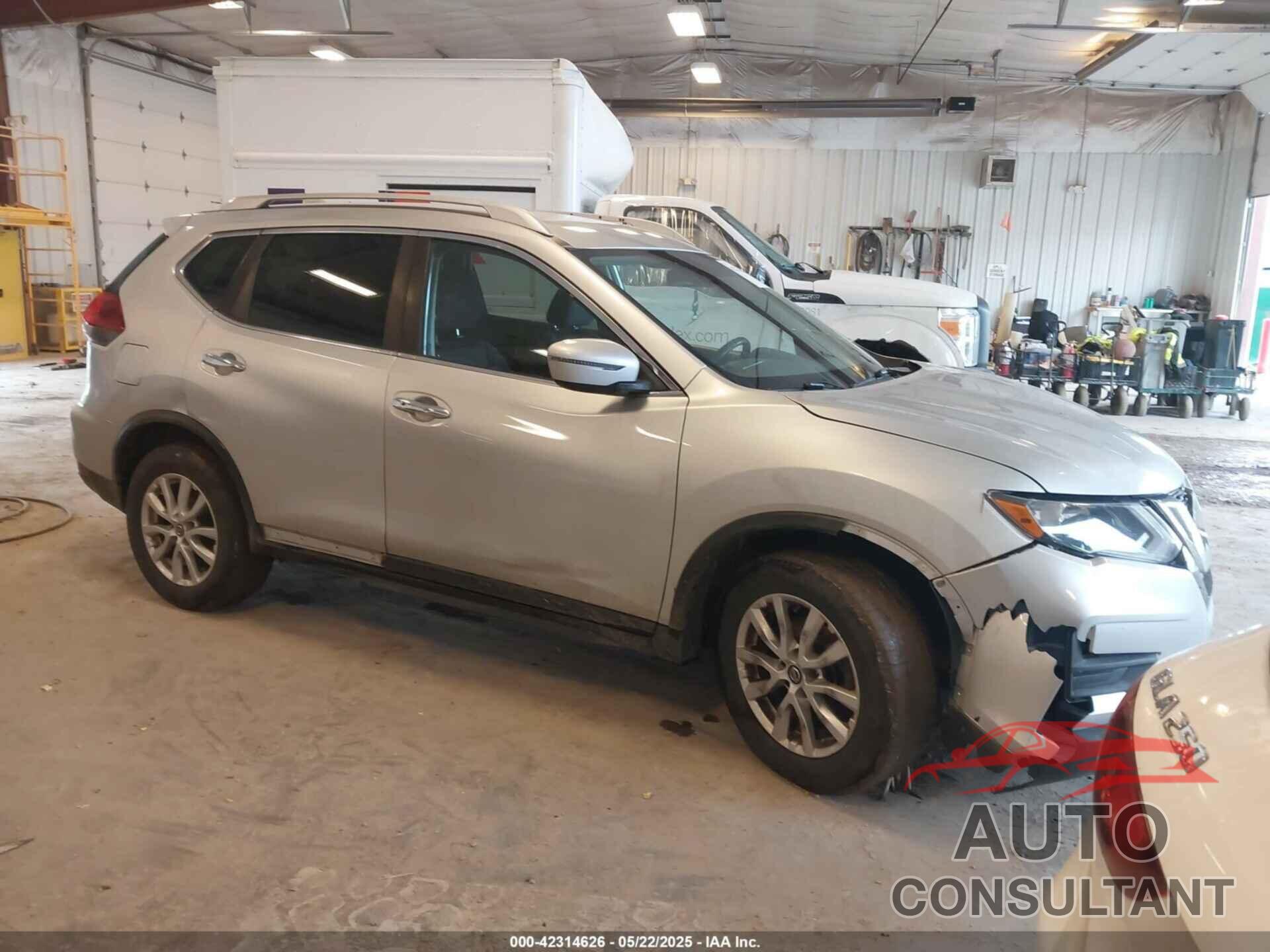 NISSAN ROGUE 2019 - KNMAT2MT6KP508415