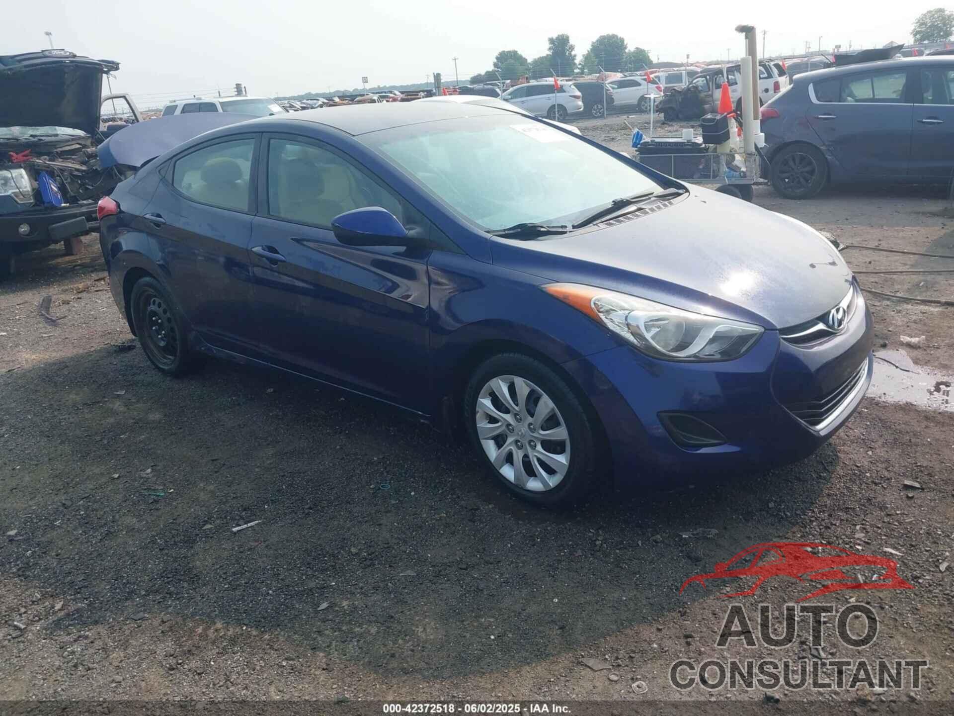 HYUNDAI ELANTRA 2013 - 5NPDH4AE9DH194015