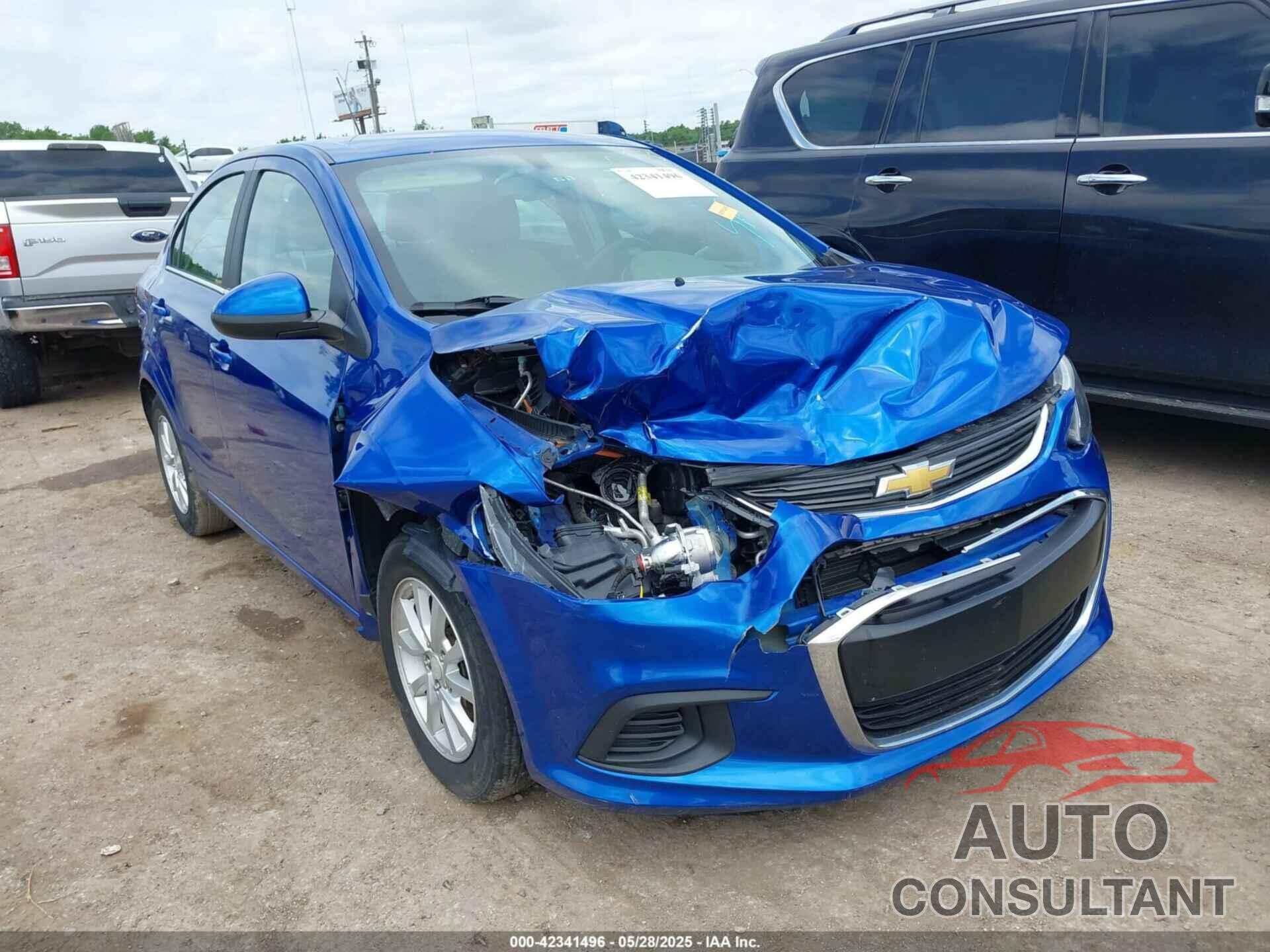 CHEVROLET SONIC 2018 - 1G1JD5SH2J4110558