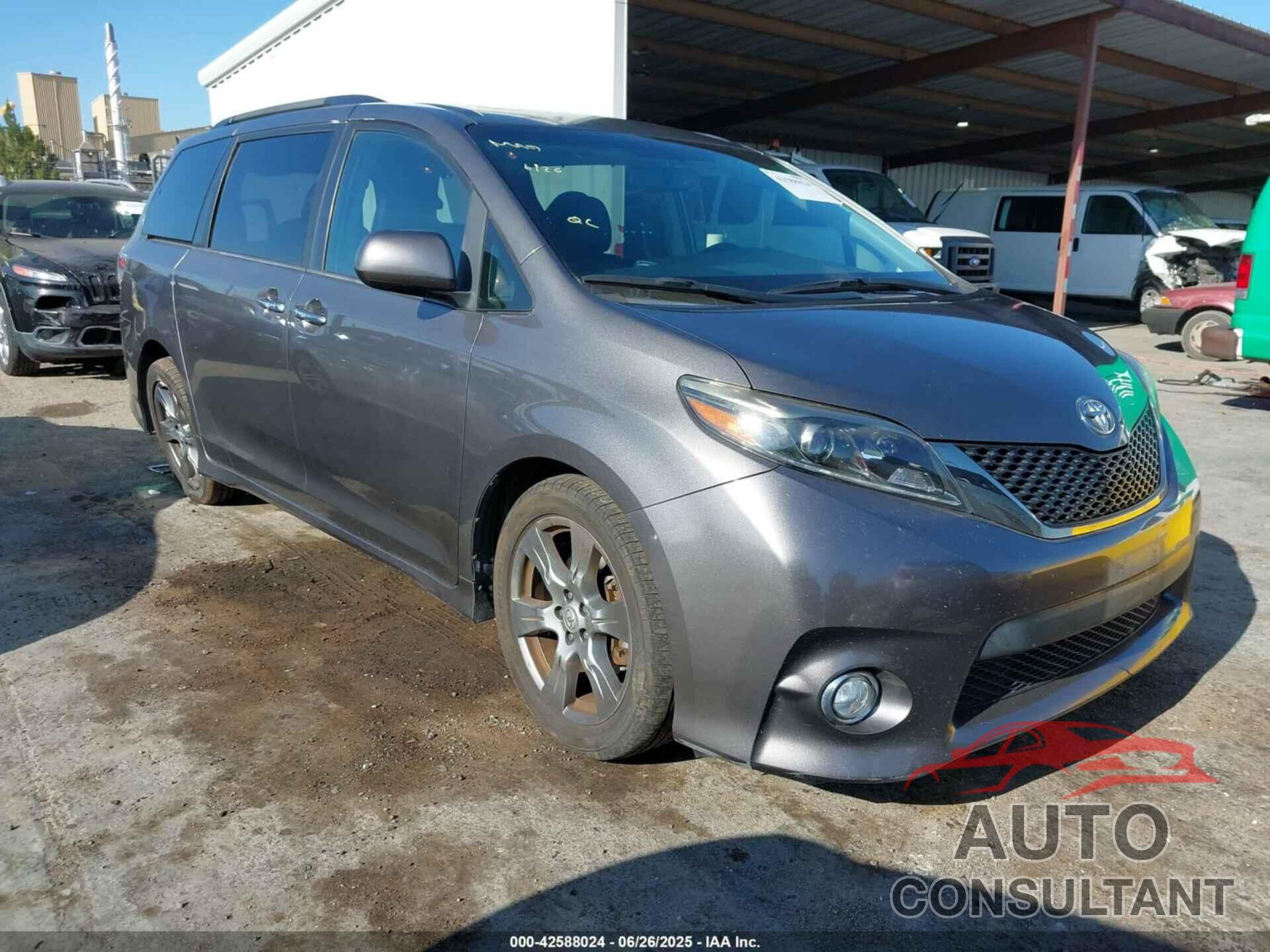 TOYOTA SIENNA 2017 - 5TDXZ3DC3HS822312