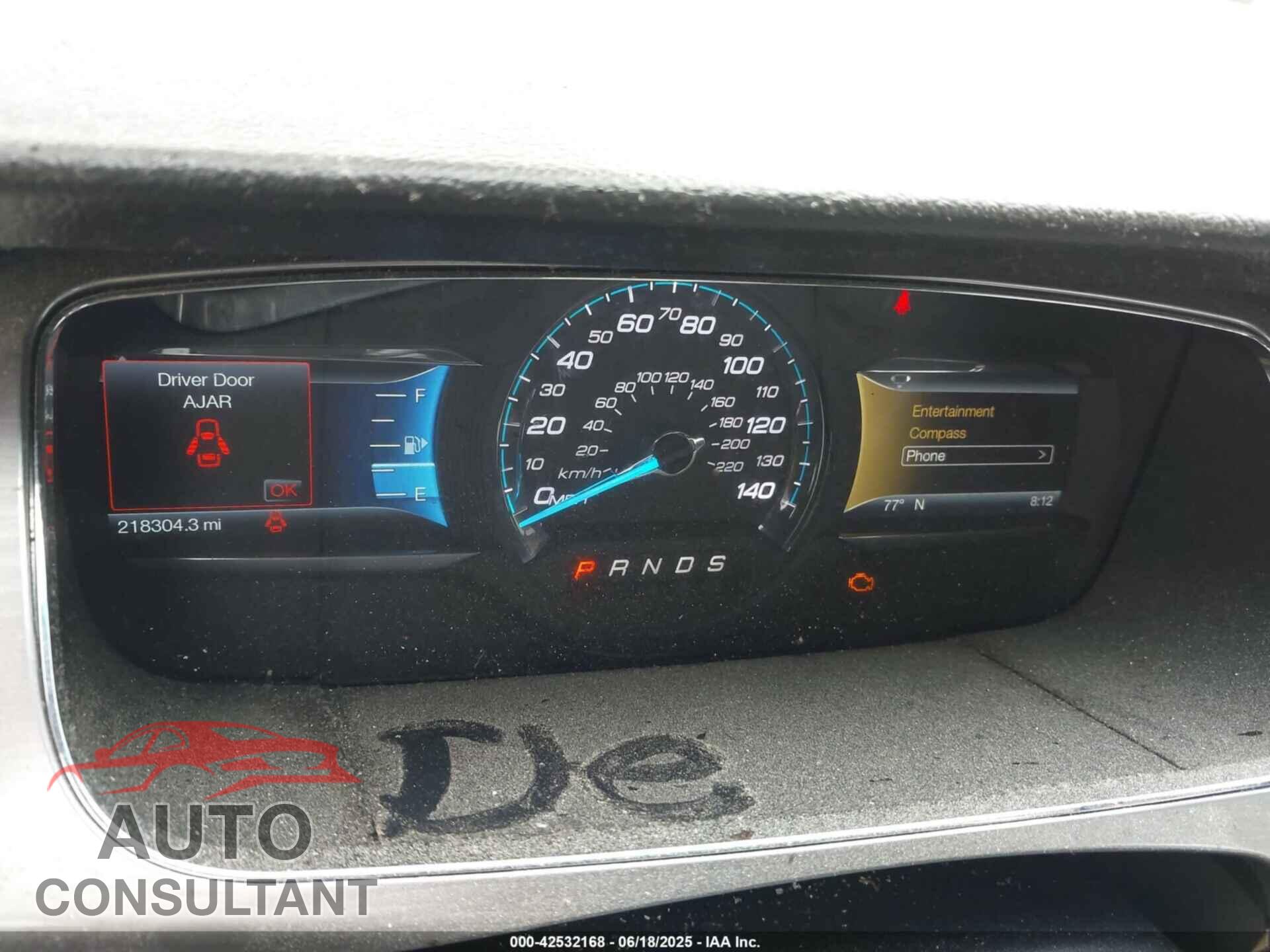 FORD TAURUS 2018 - 1FAHP2E84JG109858