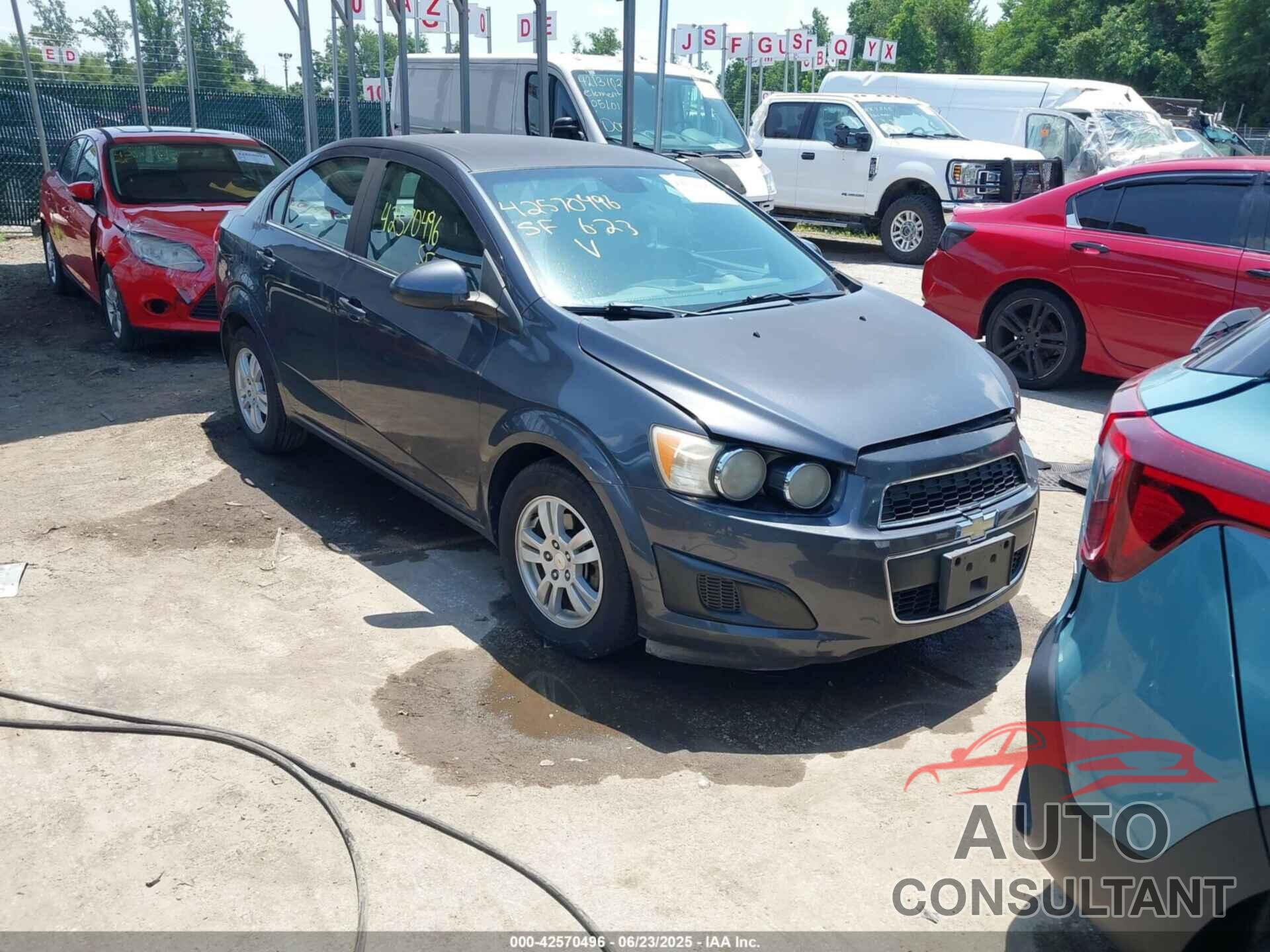 CHEVROLET SONIC 2012 - 1G1JC5SH6C4180747