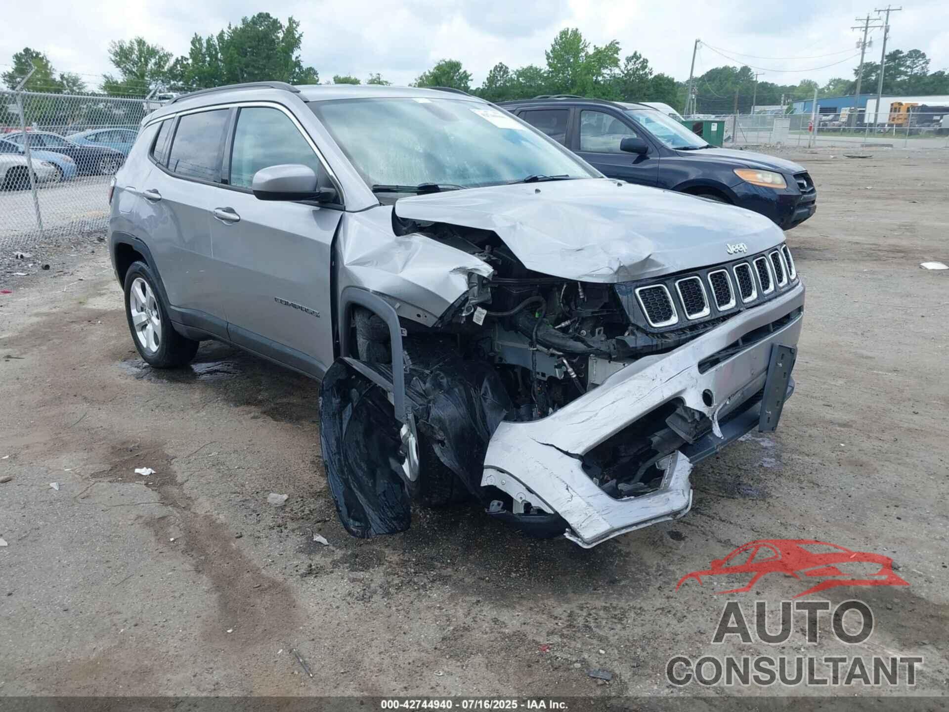 JEEP COMPASS 2018 - 3C4NJDBB8JT339506