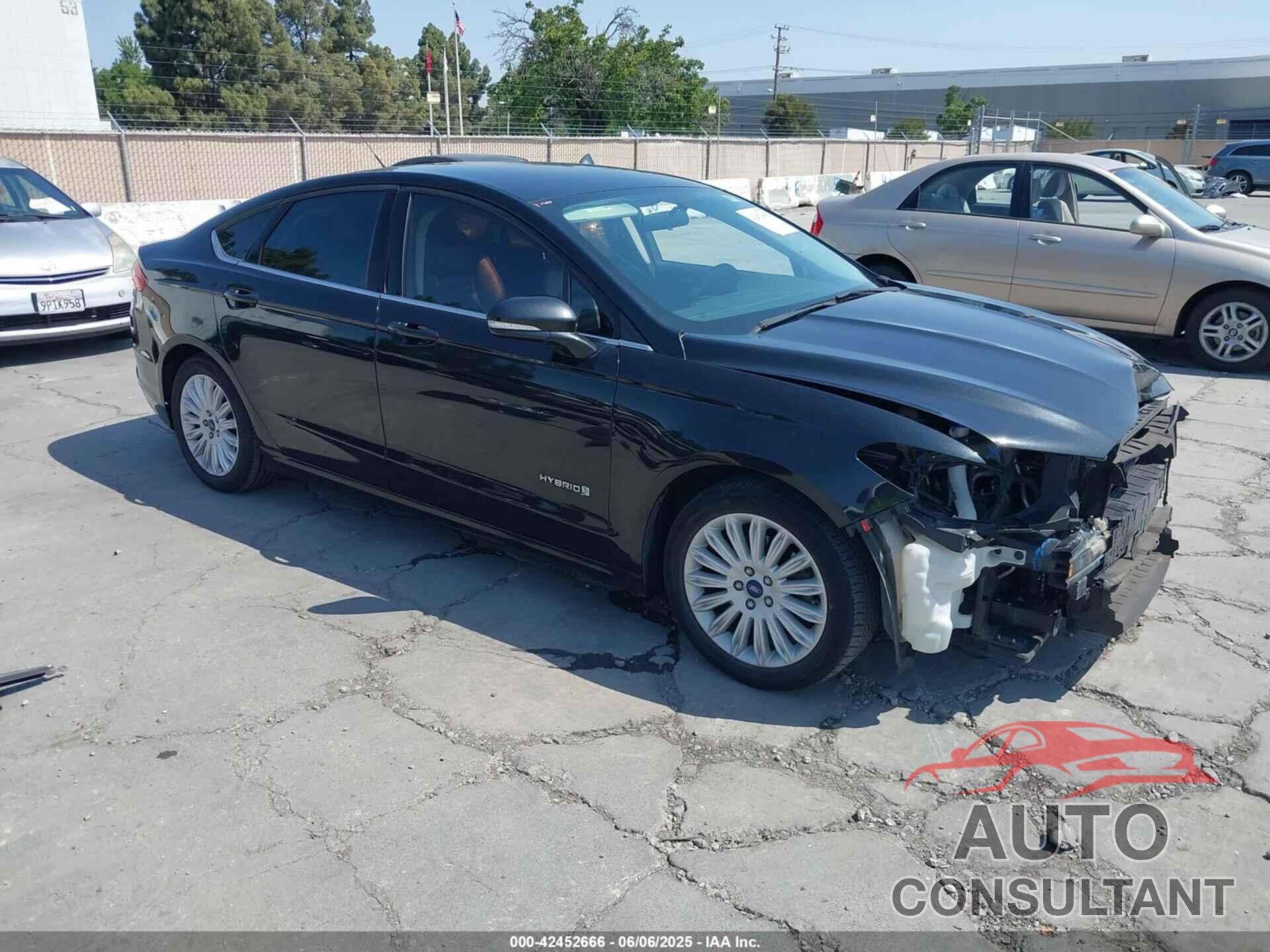 FORD FUSION HYBRID 2015 - 3FA6P0LU2FR195652