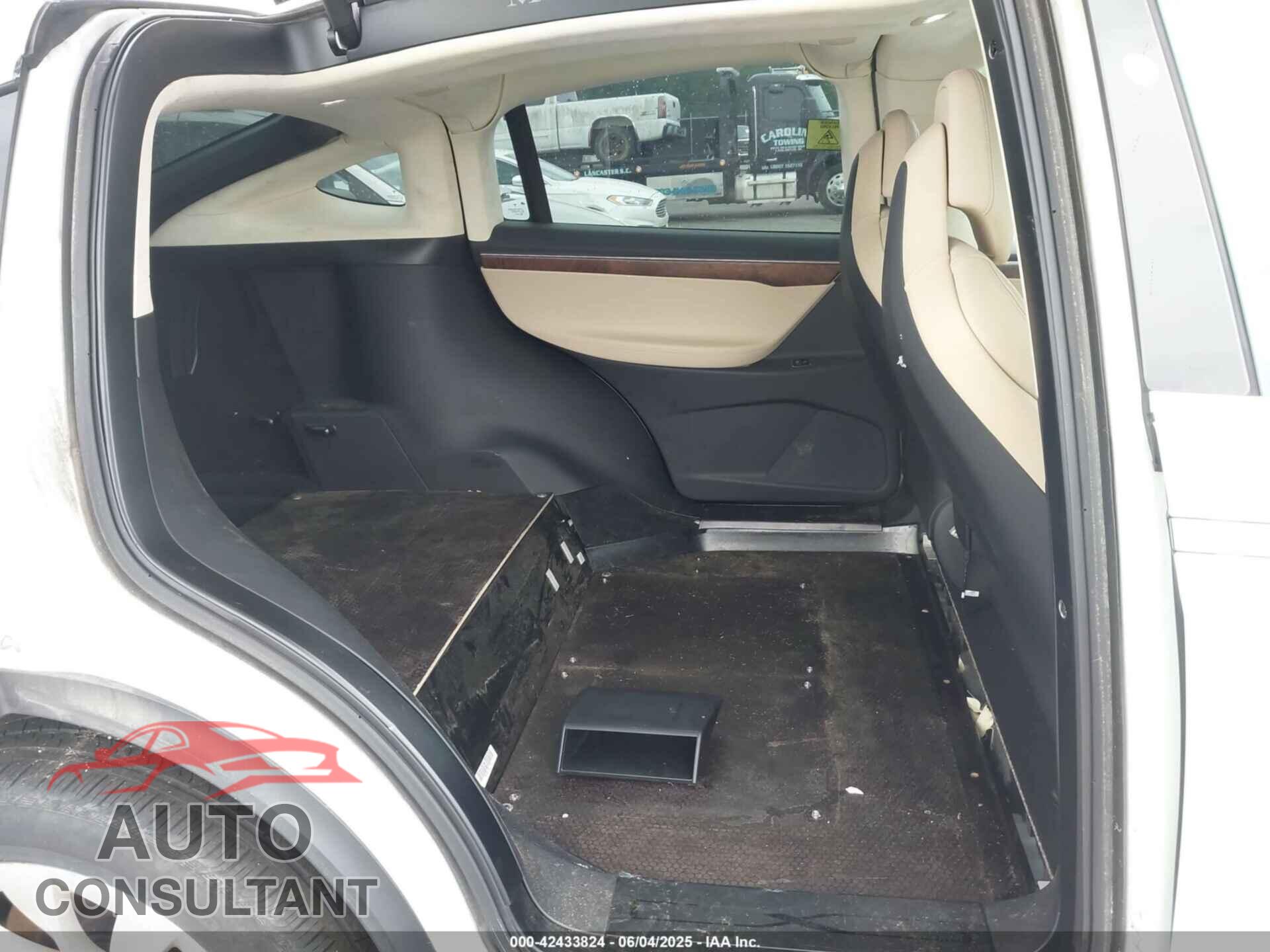 TESLA MODEL X 2017 - 5YJXCDE25HF052244