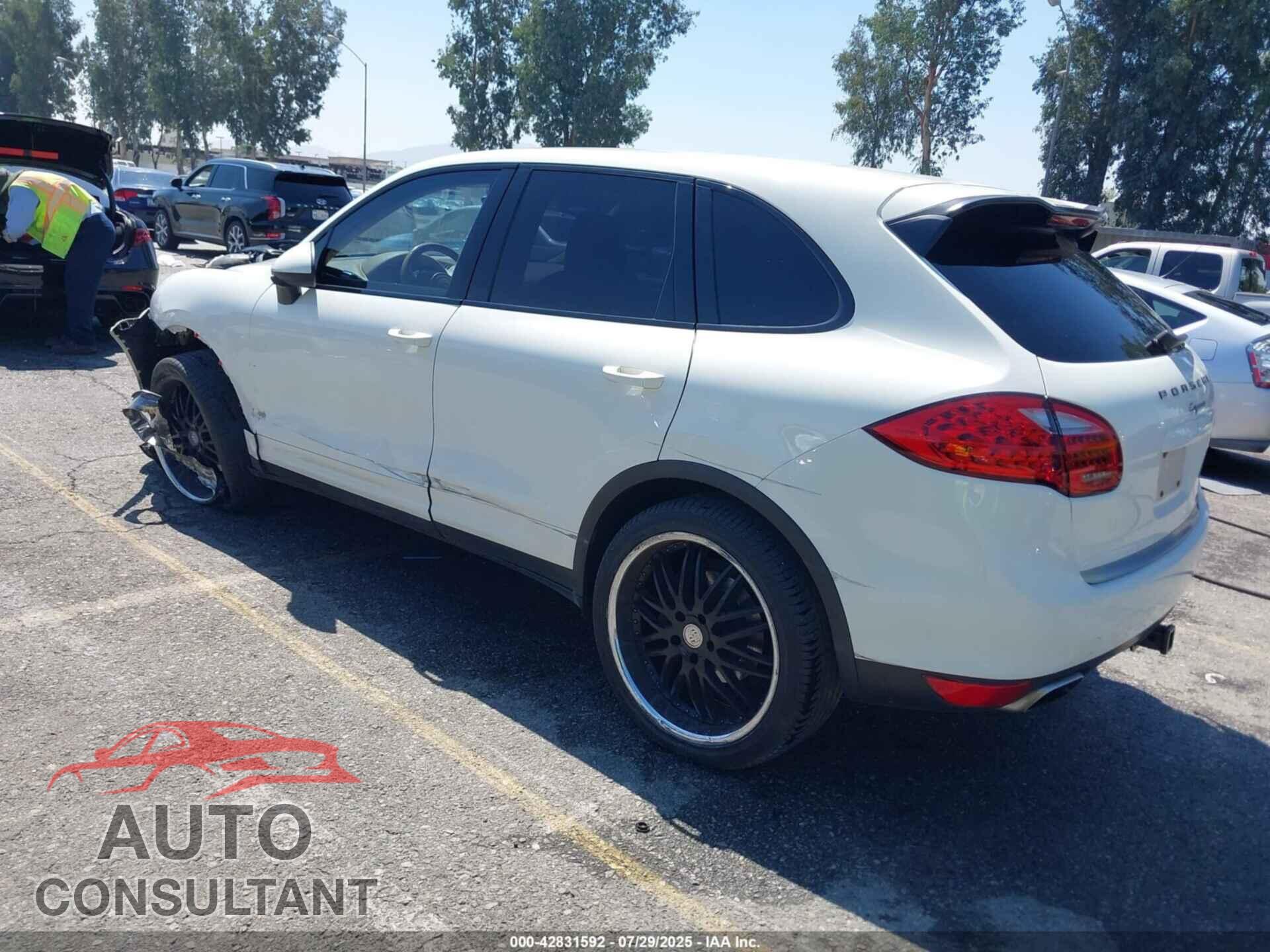 PORSCHE CAYENNE 2011 - WP1AA2A2XBLA01444