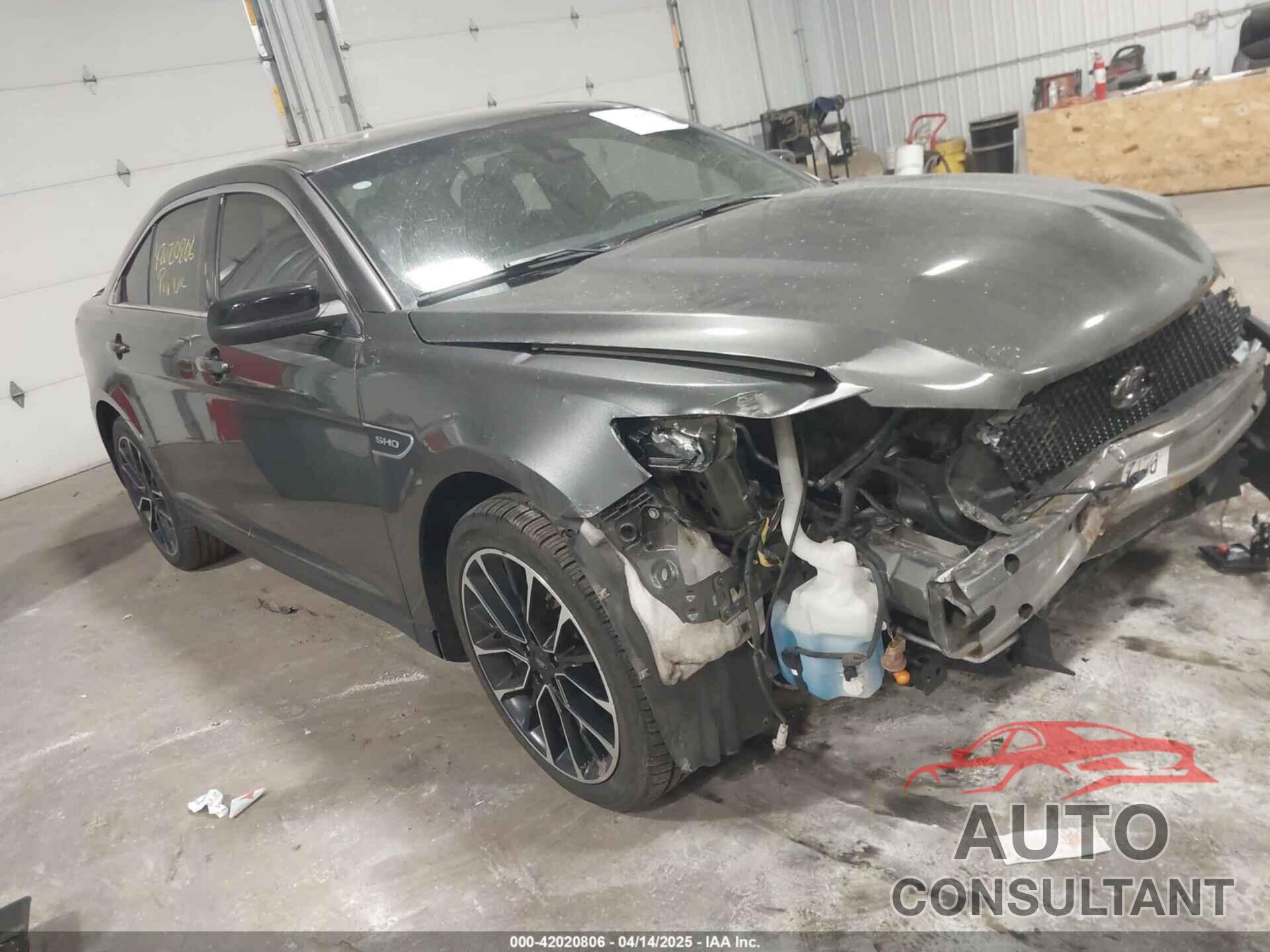 FORD TAURUS 2018 - 1FAHP2KTXJG119724