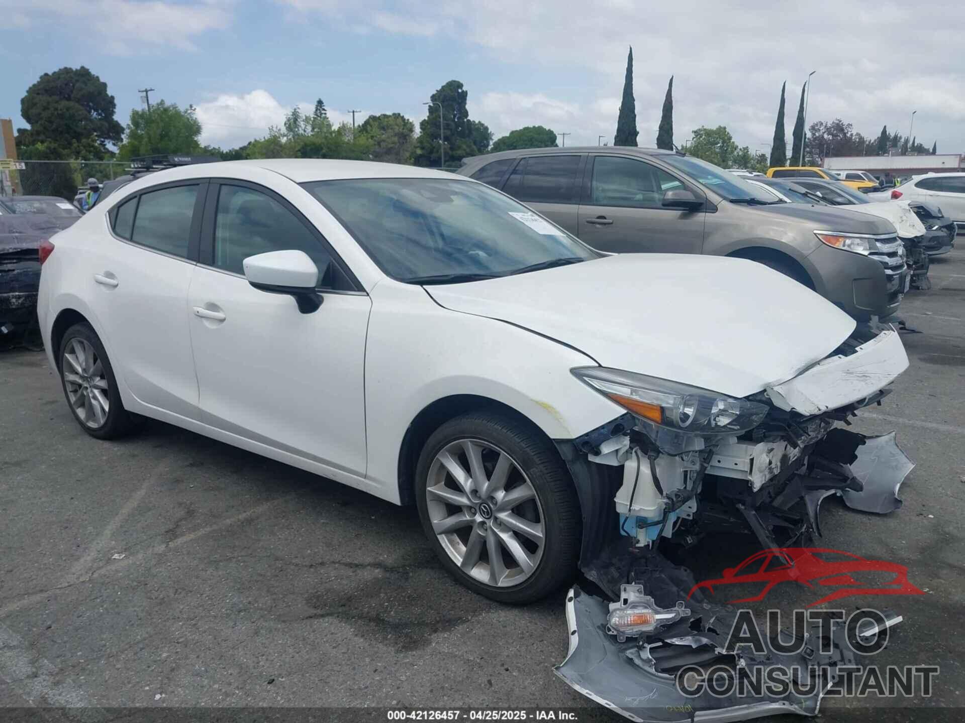 MAZDA MAZDA3 2017 - 3MZBN1V7XHM124157