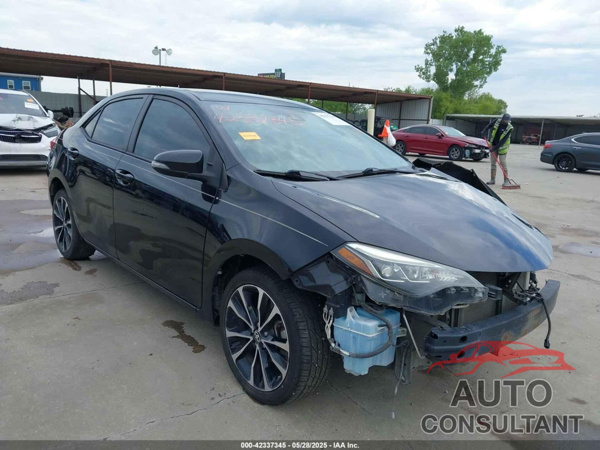TOYOTA COROLLA 2018 - 5YFBURHEXJP854406