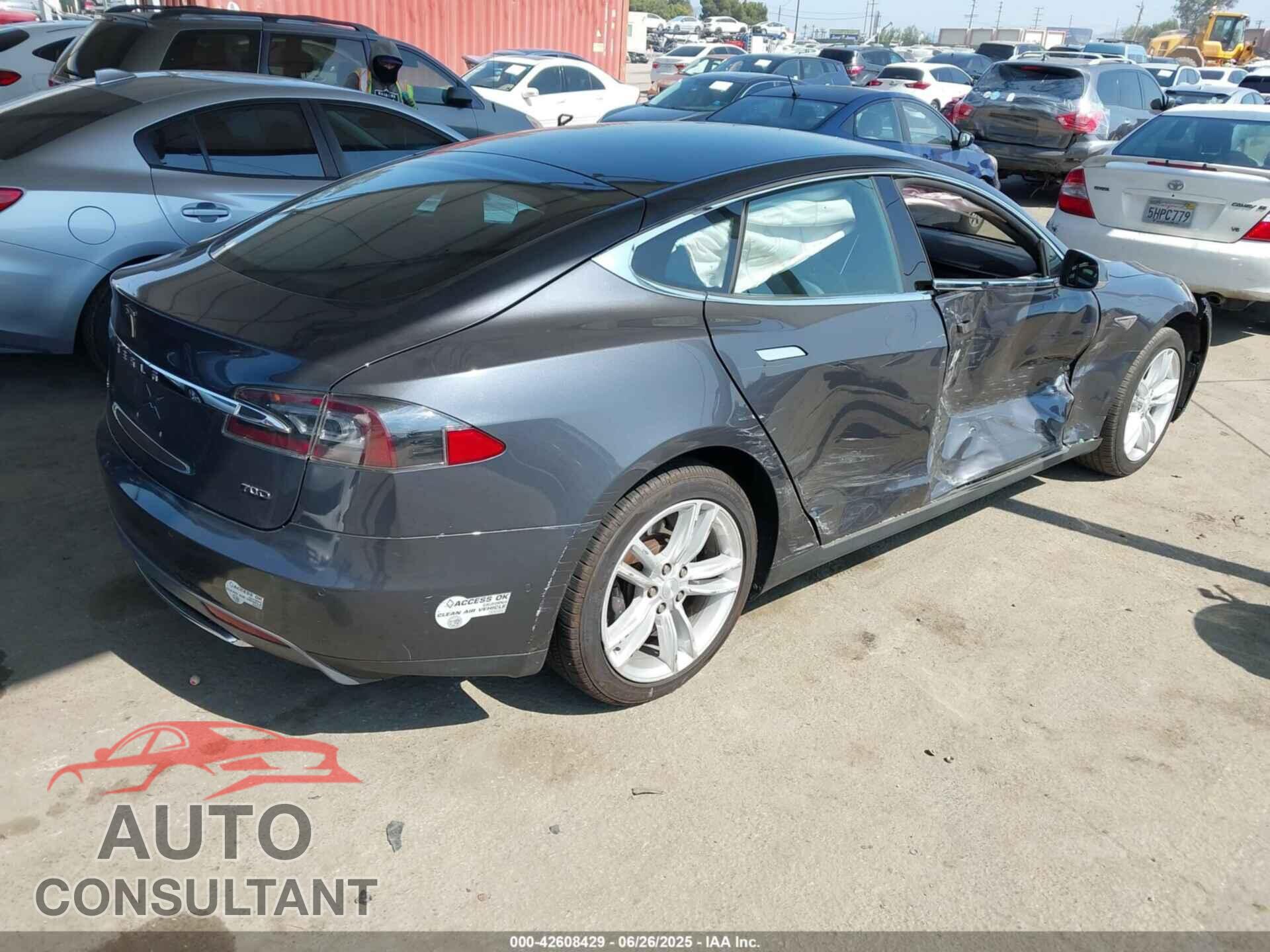 TESLA MODEL S 2015 - 5YJSA1E24FF102837