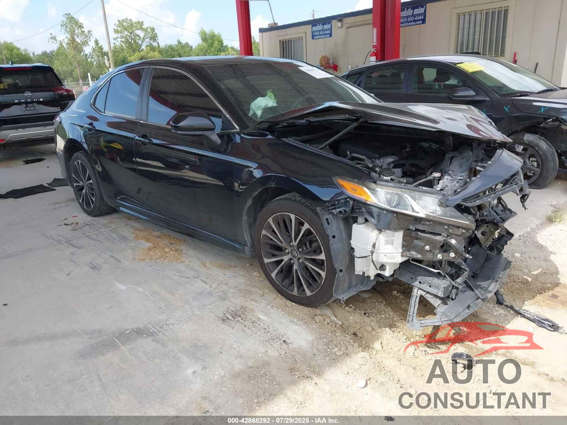 TOYOTA CAMRY 2018 - 4T1B11HK9JU050127