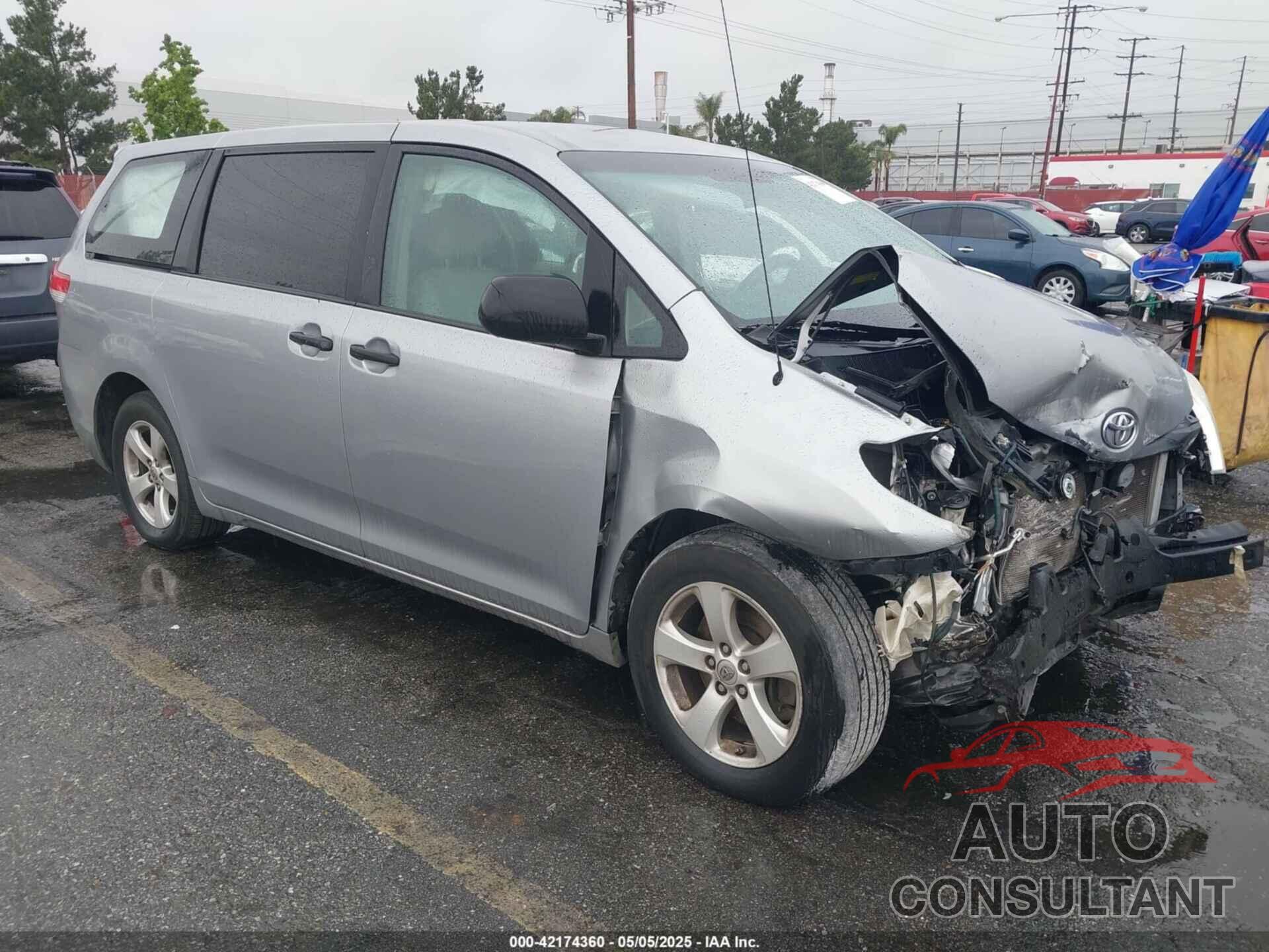 TOYOTA SIENNA 2012 - 5TDZK3DC6CS263912