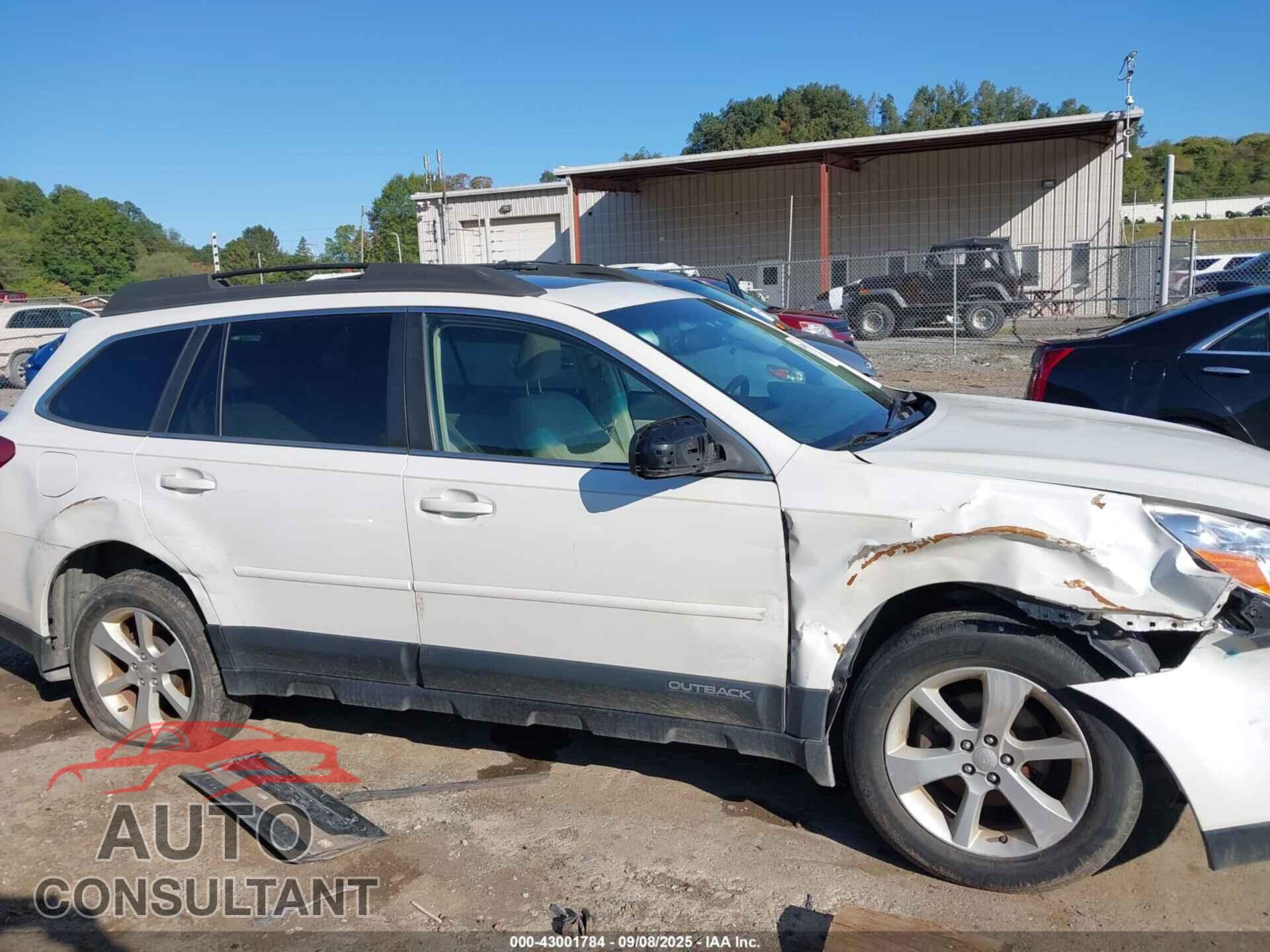 SUBARU OUTBACK 2013 - 4S4BRBGC8D3218519