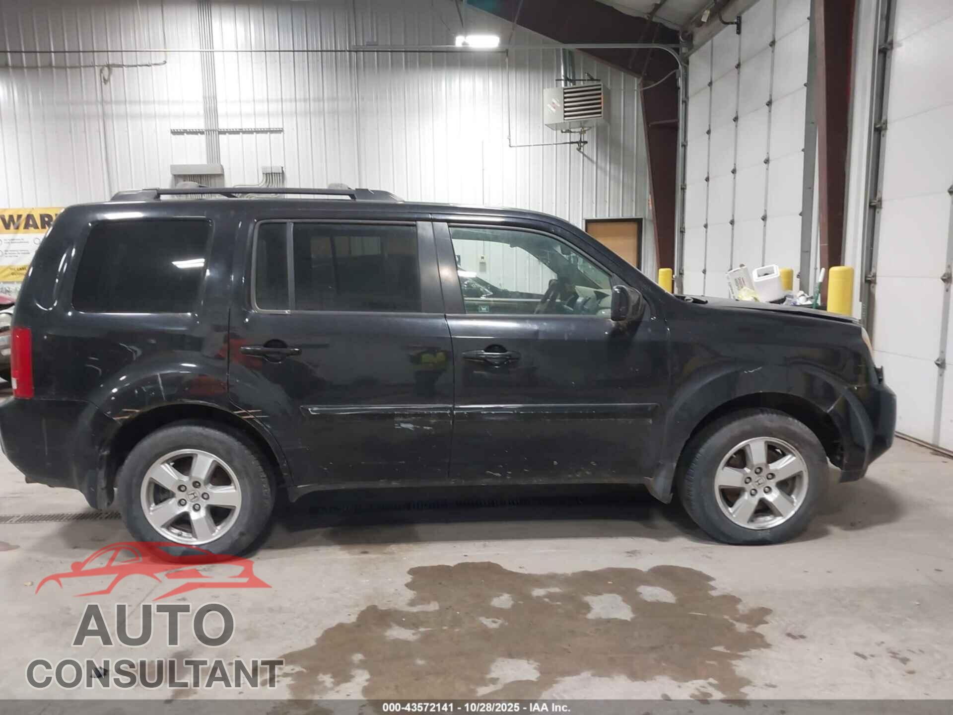HONDA PILOT 2011 - 5FNYF4H46BB014571