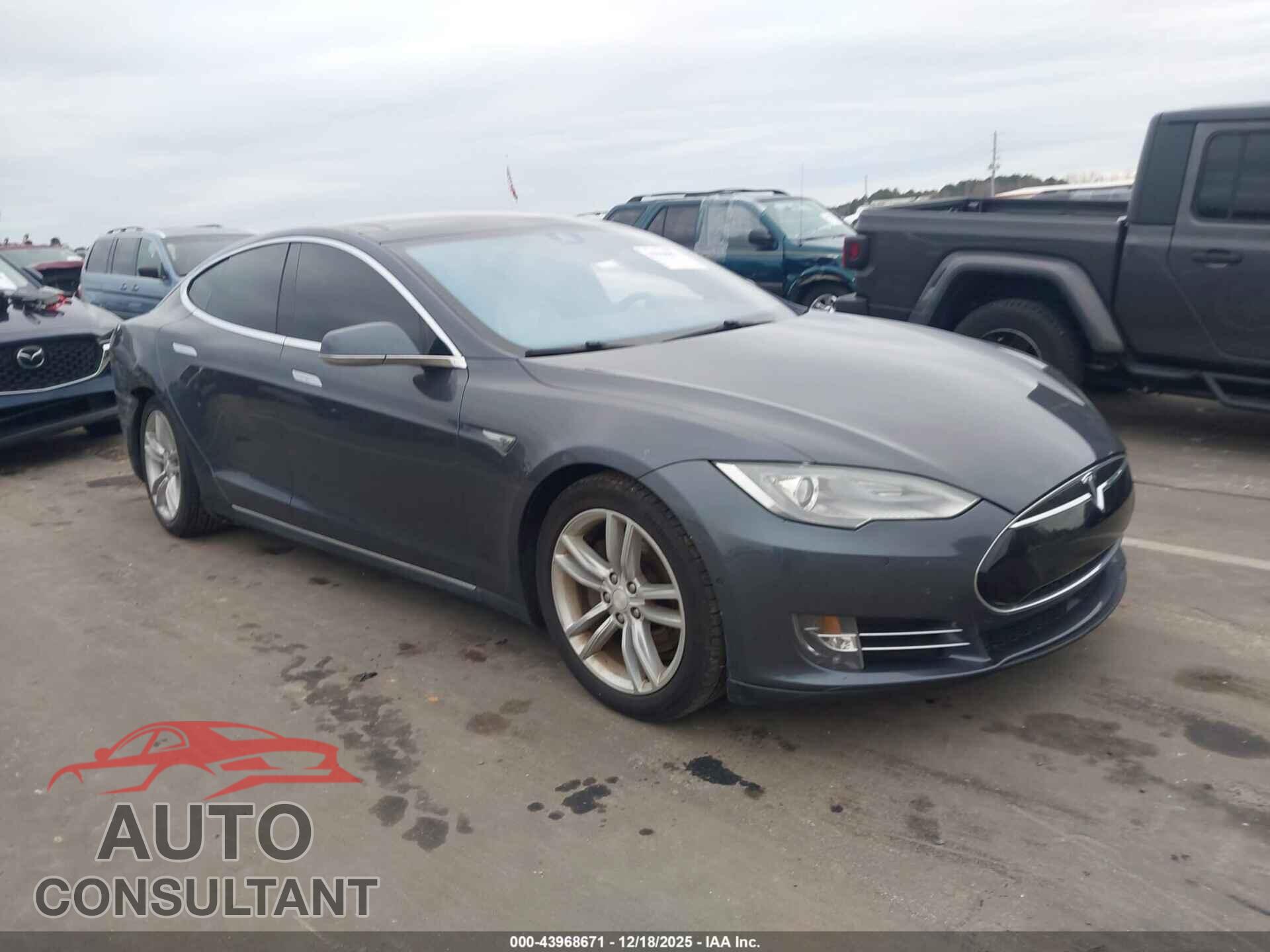 TESLA MODEL S 2015 - 5YJSA1H23FF091132