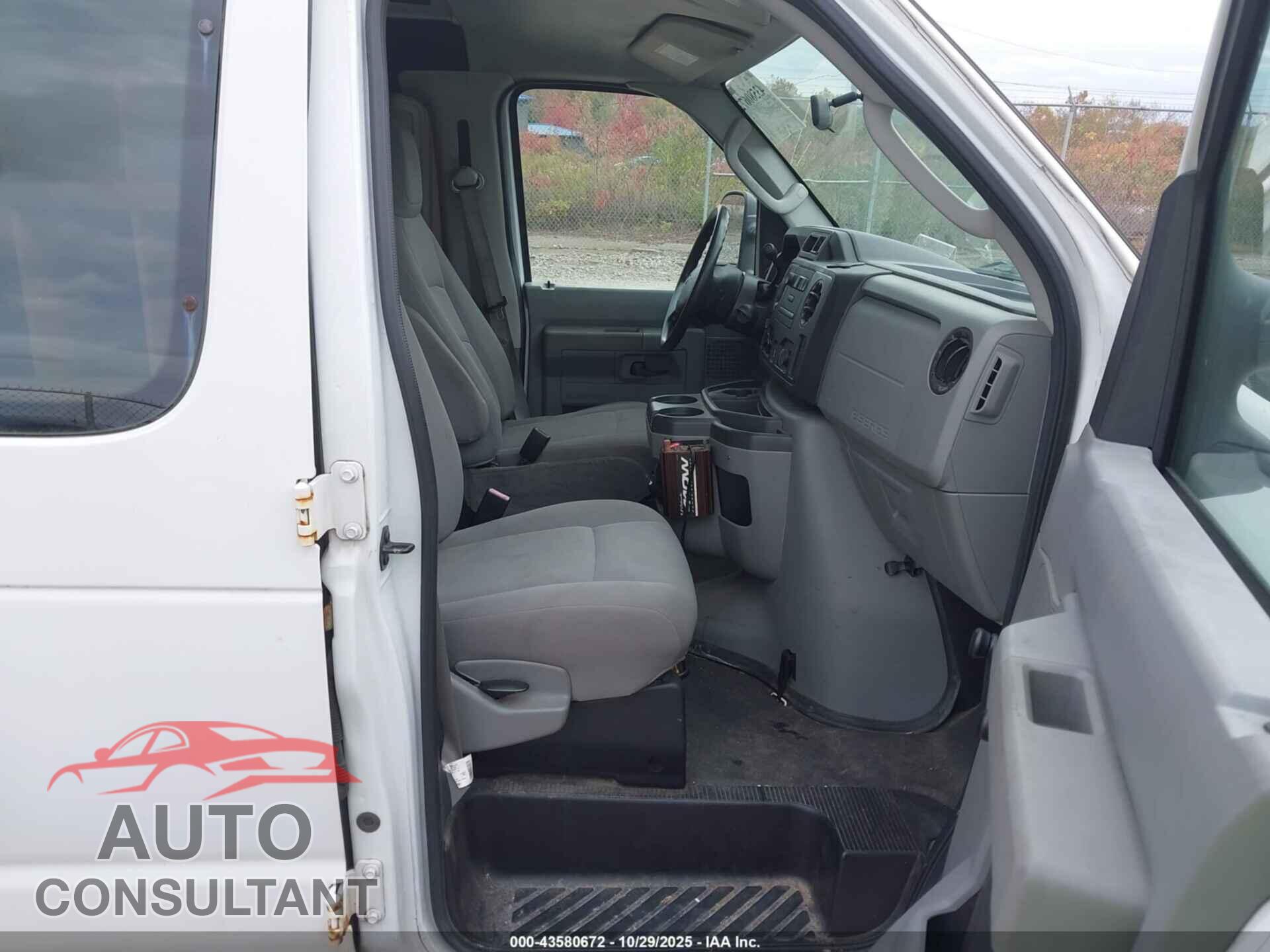 FORD E-150 2010 - 1FTNE1EW1ADA04806