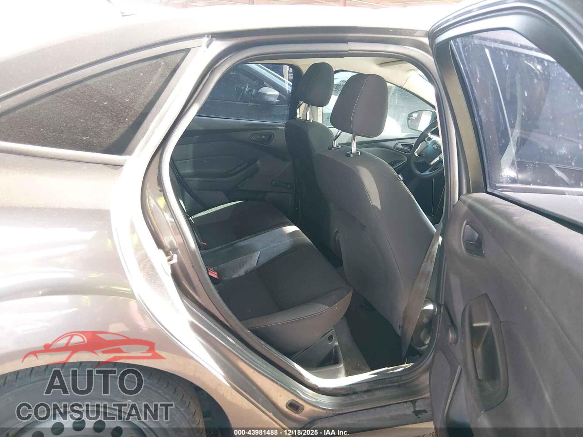 FORD FOCUS 2013 - 1FADP3E23DL190430