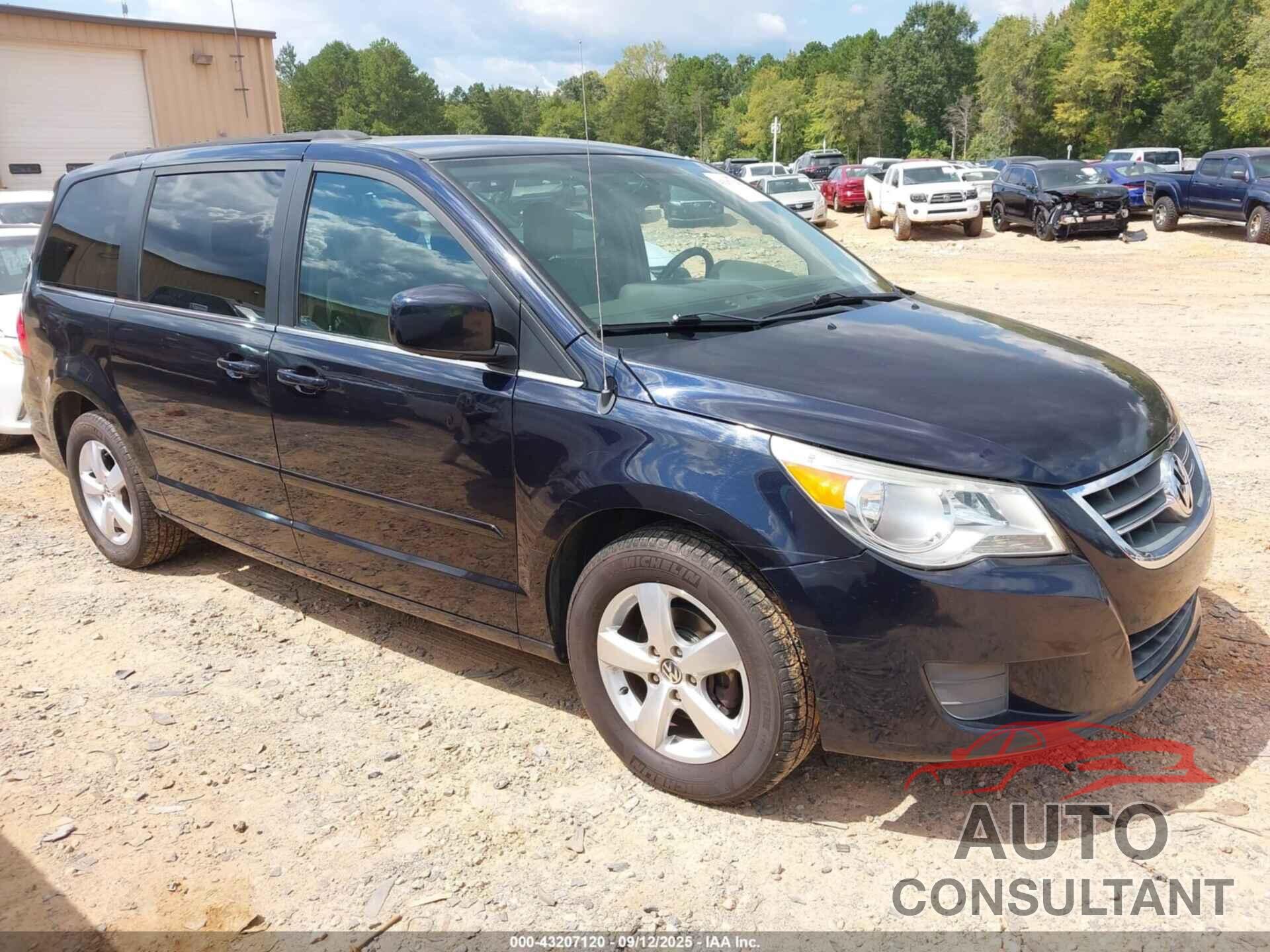 VOLKSWAGEN ROUTAN 2011 - 2V4RW3DG6BR691807