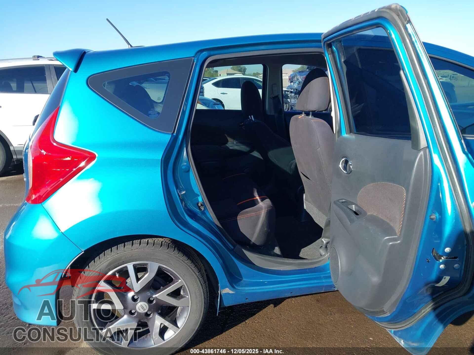 NISSAN VERSA NOTE 2015 - 3N1CE2CP6FL439687