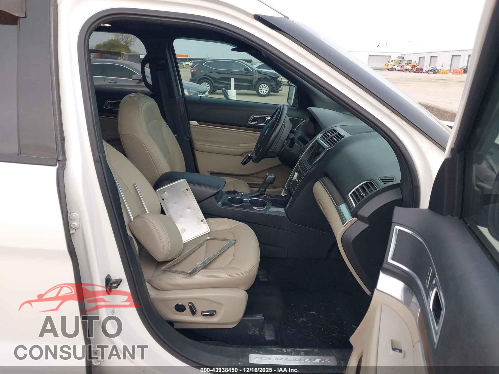 FORD EXPLORER 2018 - 1FM5K7F87JGB16984