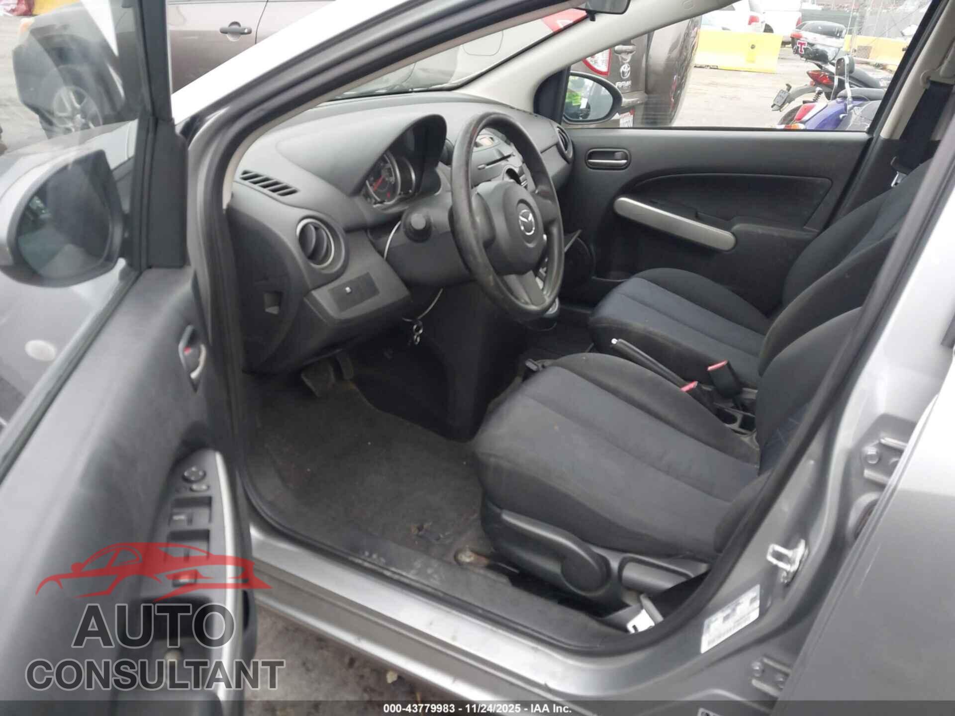 MAZDA MAZDA2 2012 - JM1DE1KZ2C0145209