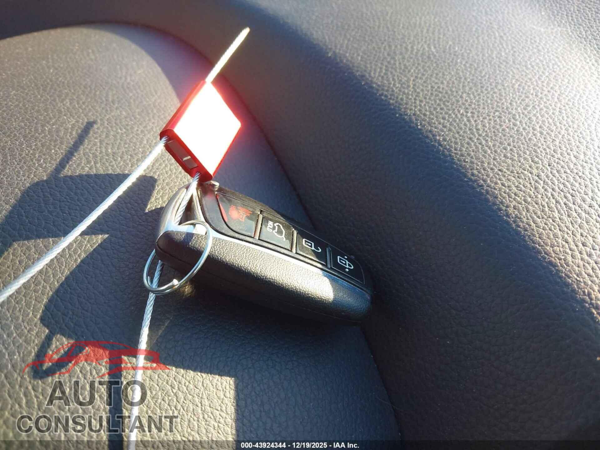 HYUNDAI SANTA FE 2014 - KM8SRDHF7EU071075