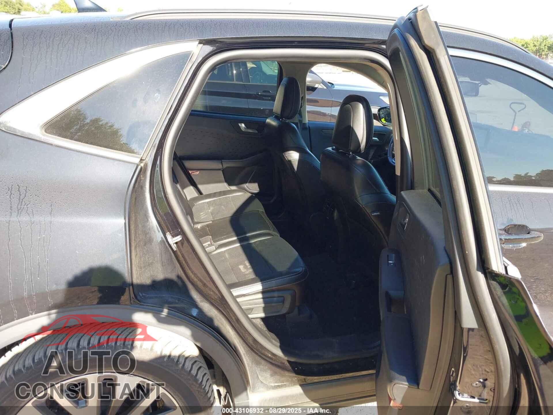 FORD ESCAPE 2020 - 1FMCU9J95LUA49531