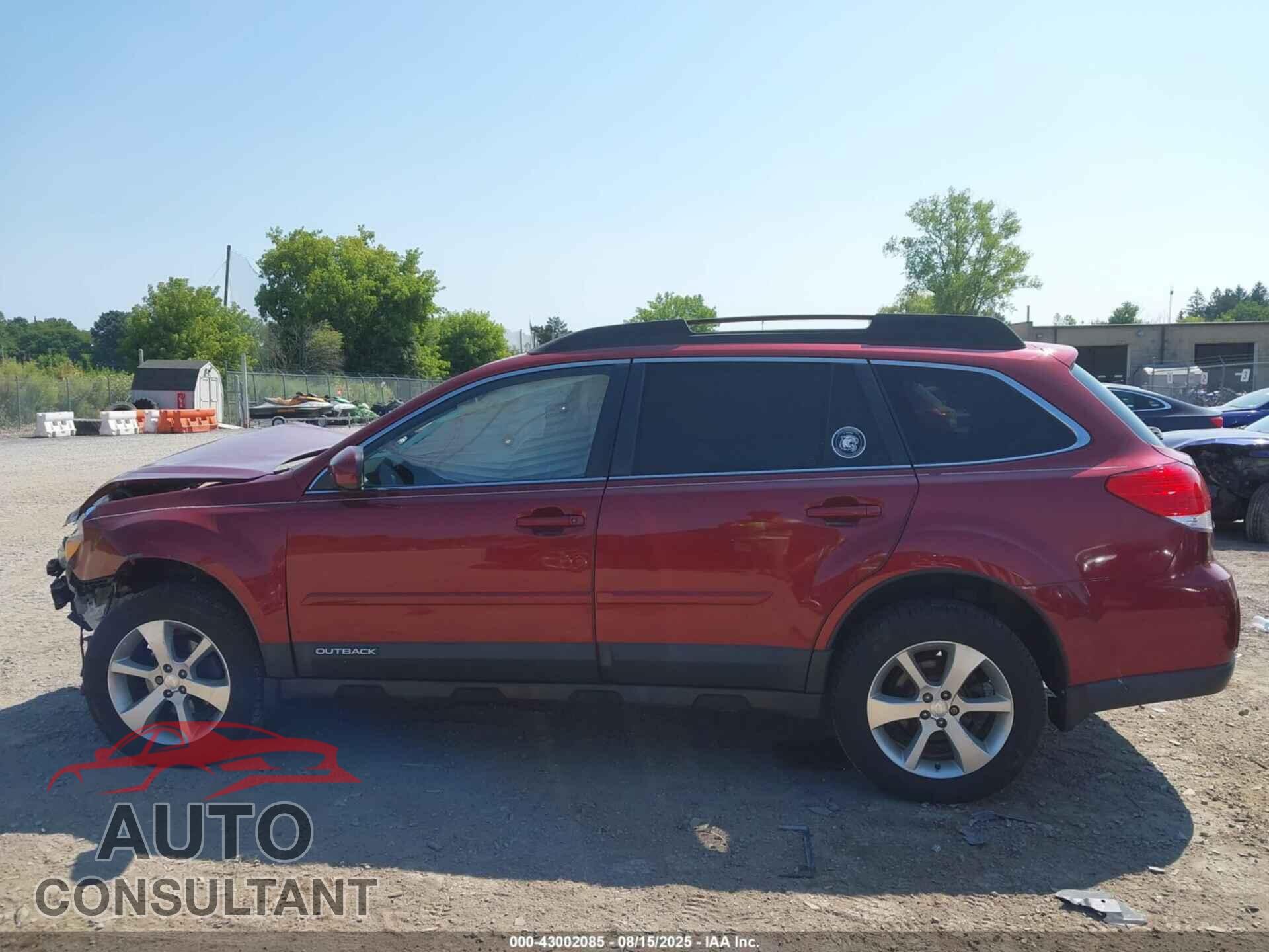 SUBARU OUTBACK 2013 - 4S4BRBKC8D3324721
